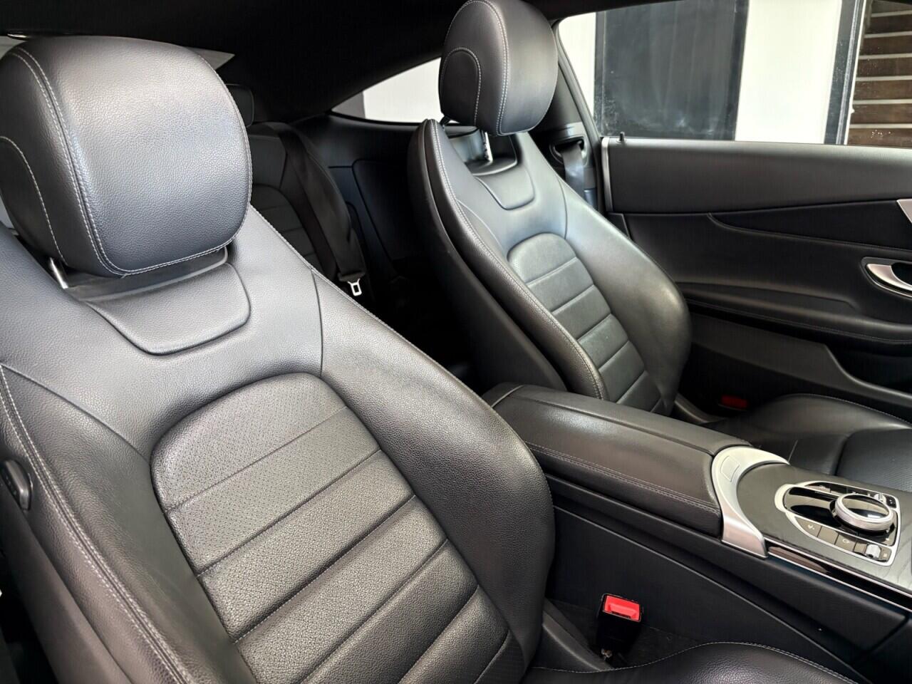 Mercedes-Benz C-Class view 15