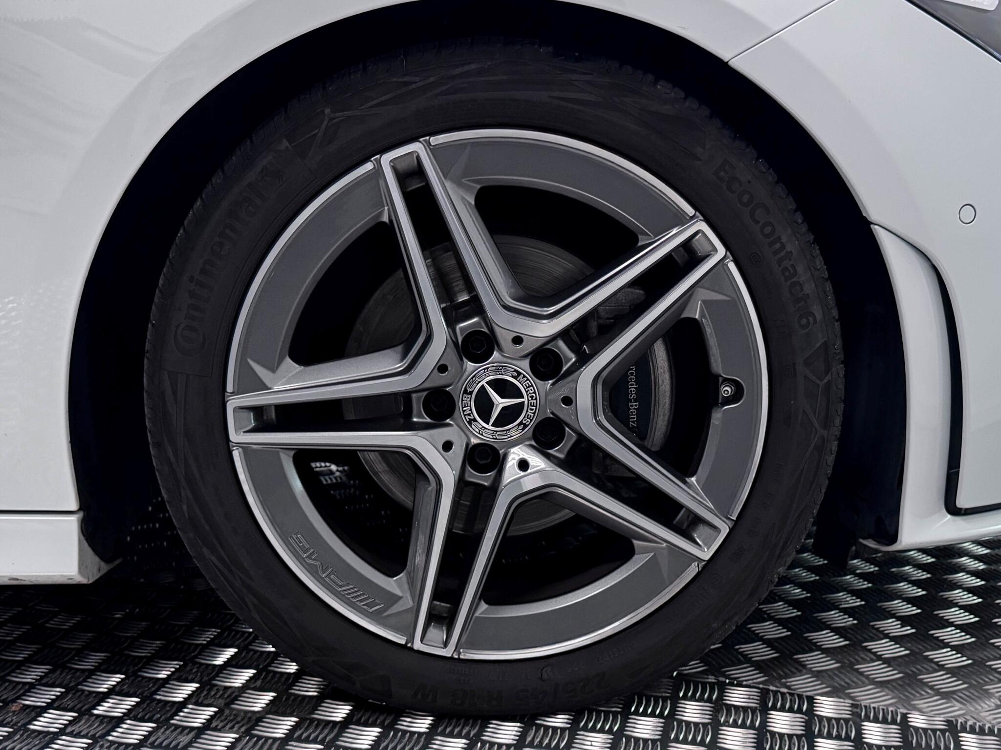 Mercedes-Benz Cla view 55