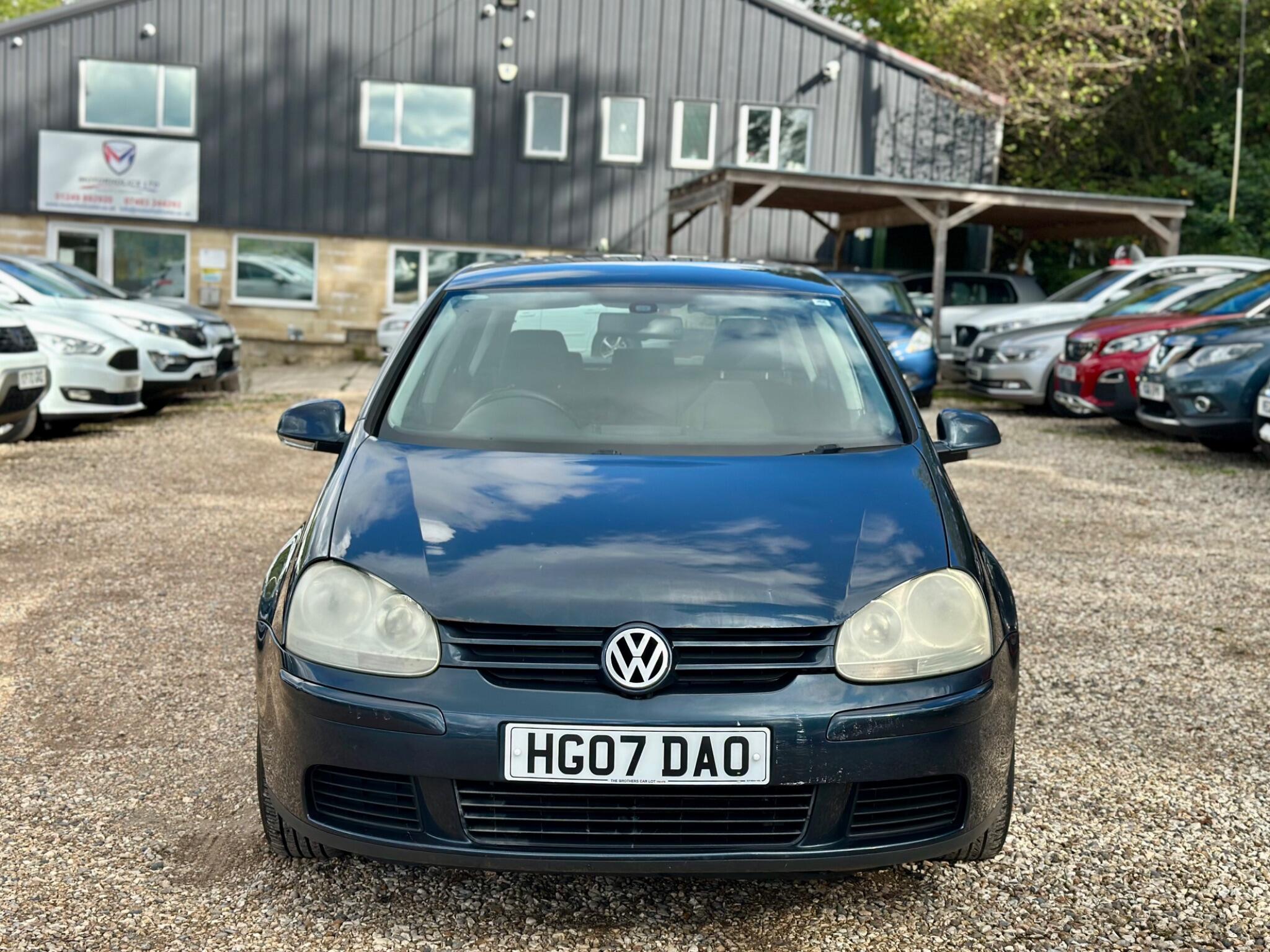 Volkswagen Golf view 5