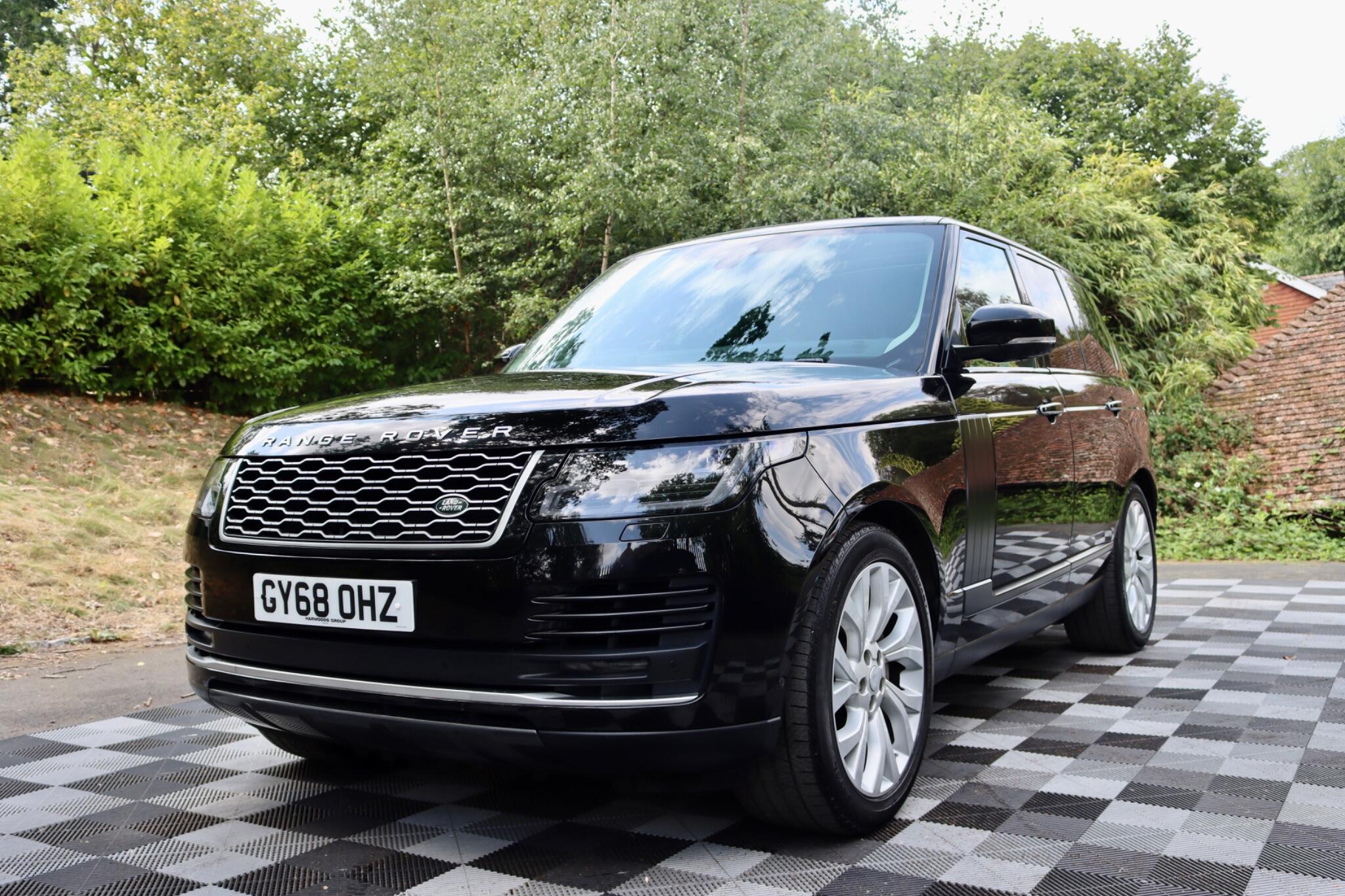 Land Rover Range Rover view 21