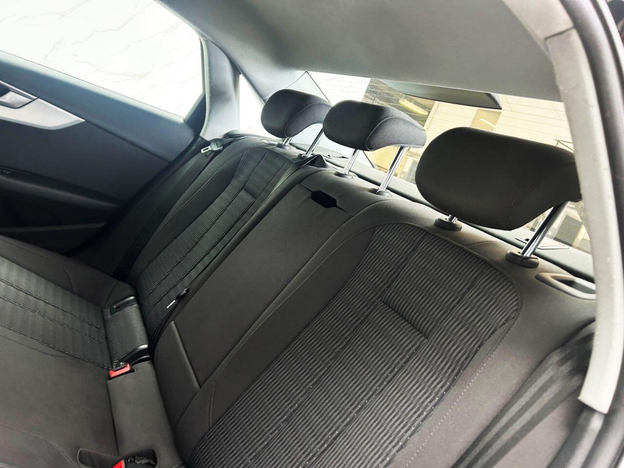 Audi A4 view 19