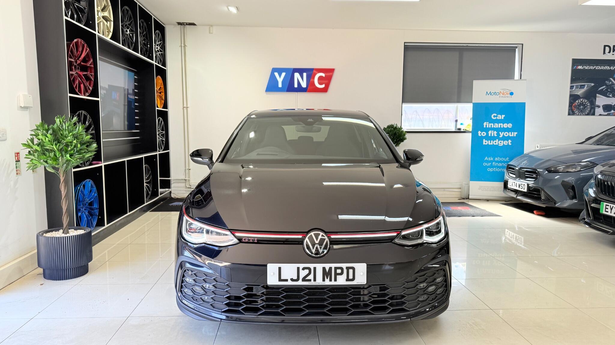 Volkswagen Golf view 76