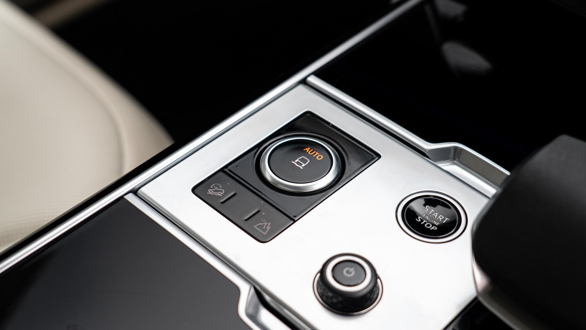 Land Rover Range Rover view 42