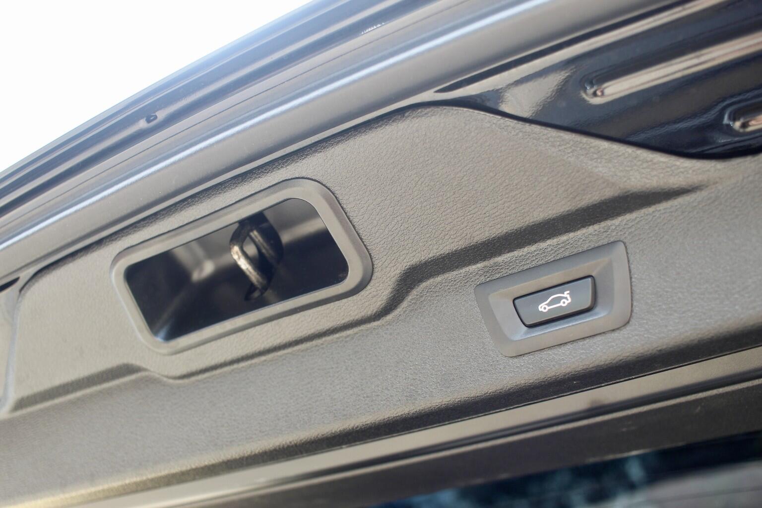 BMW X5 view 40