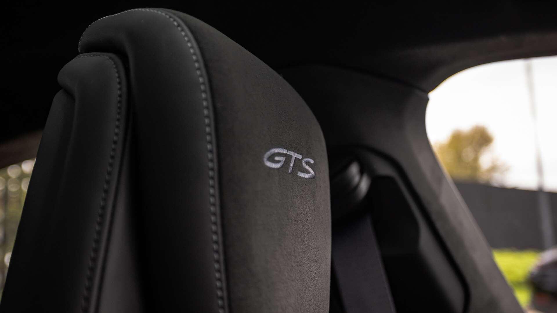 Porsche Taycan view 17
