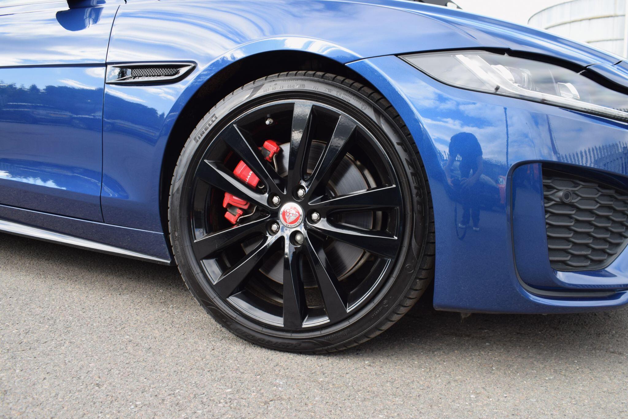 Jaguar Xe view 34