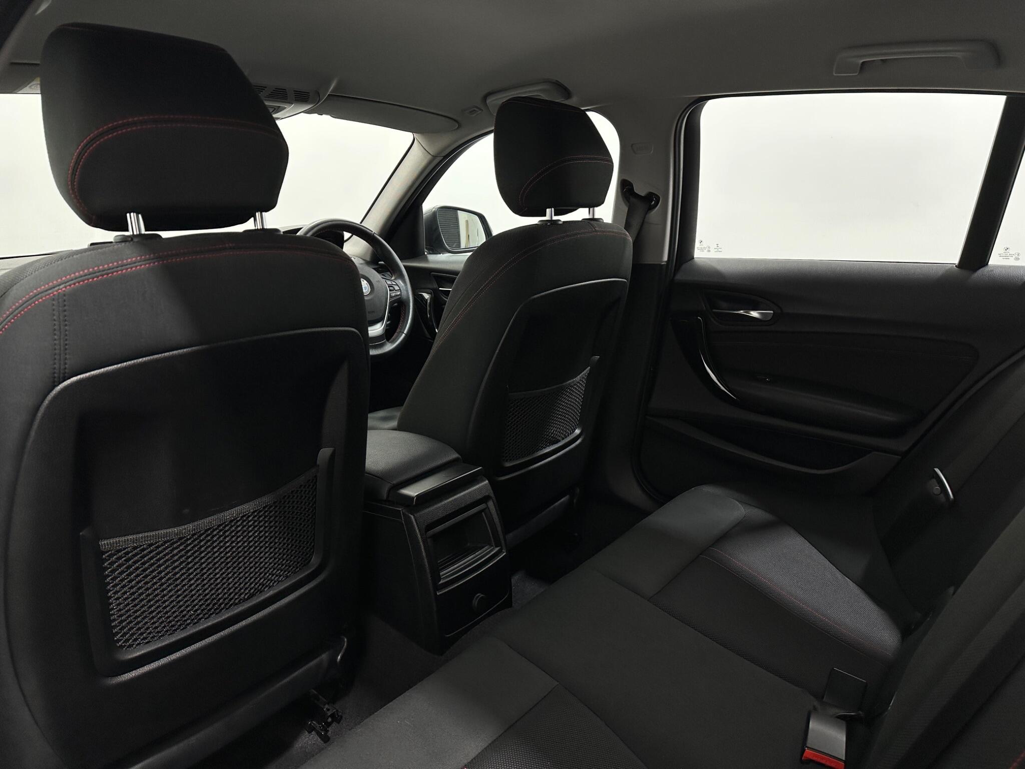 BMW 1 Series view 38