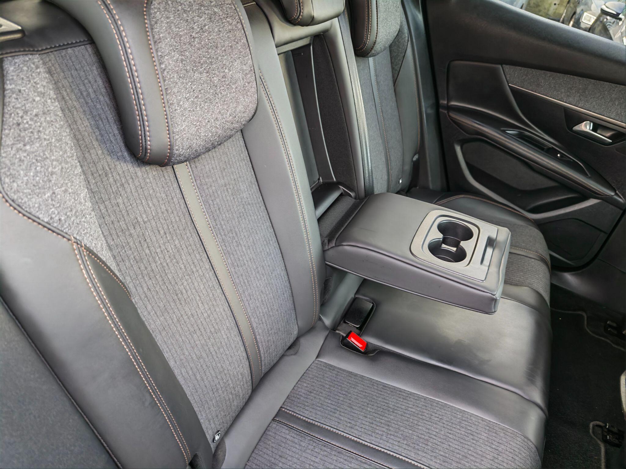 Peugeot 3008 view 29