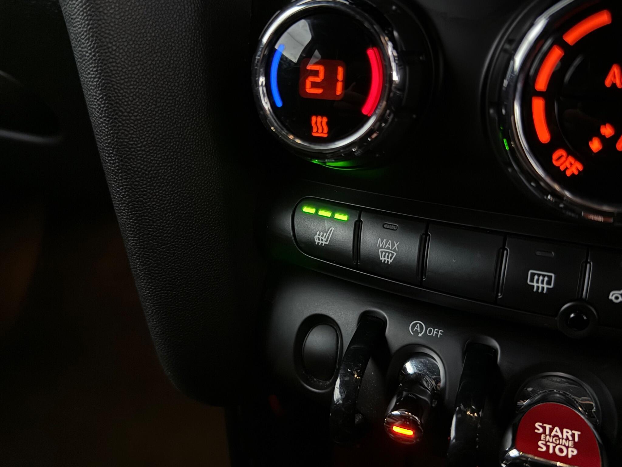 Mini Hatch view 22