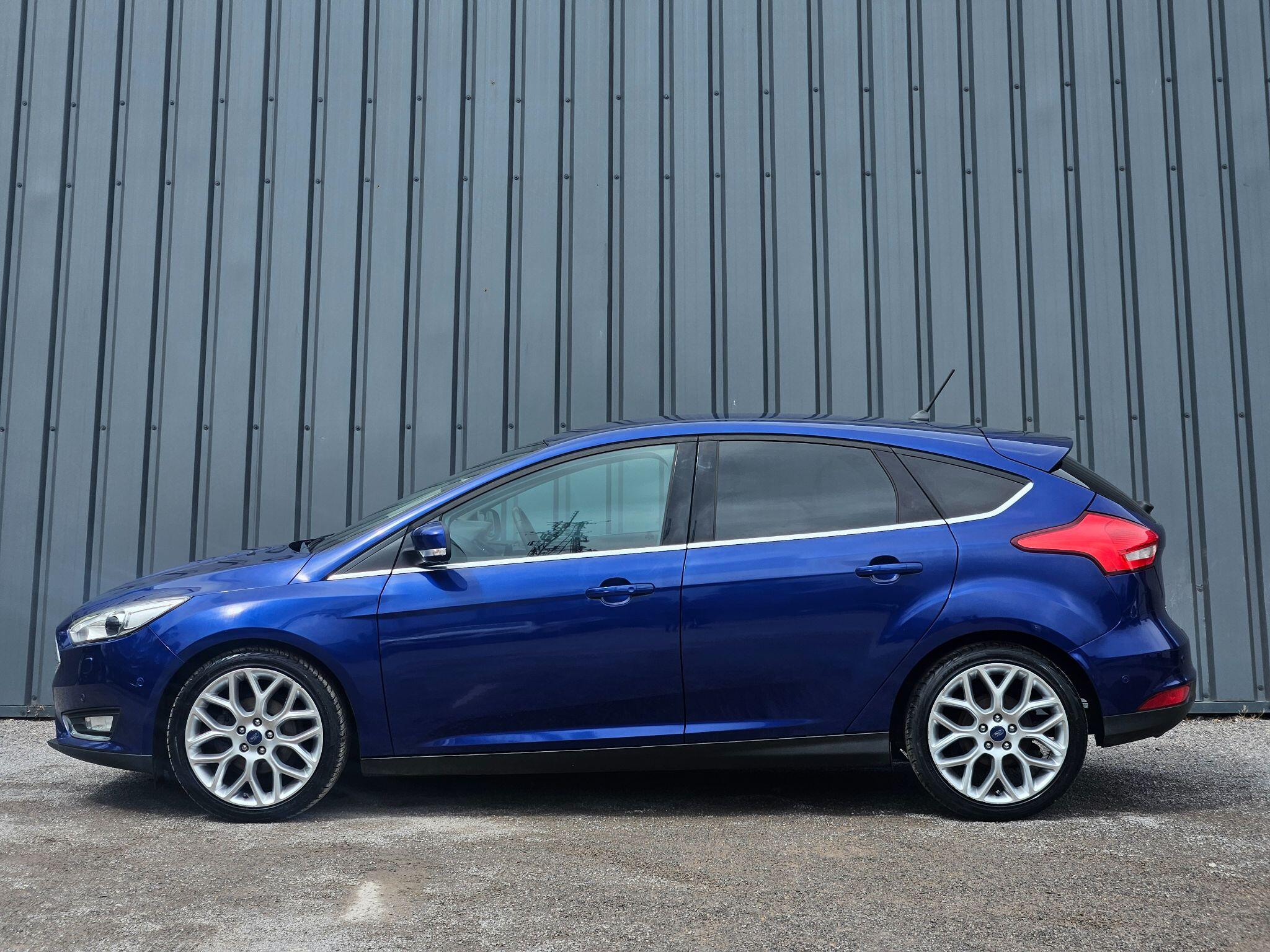 2017 Ford Focus image 6