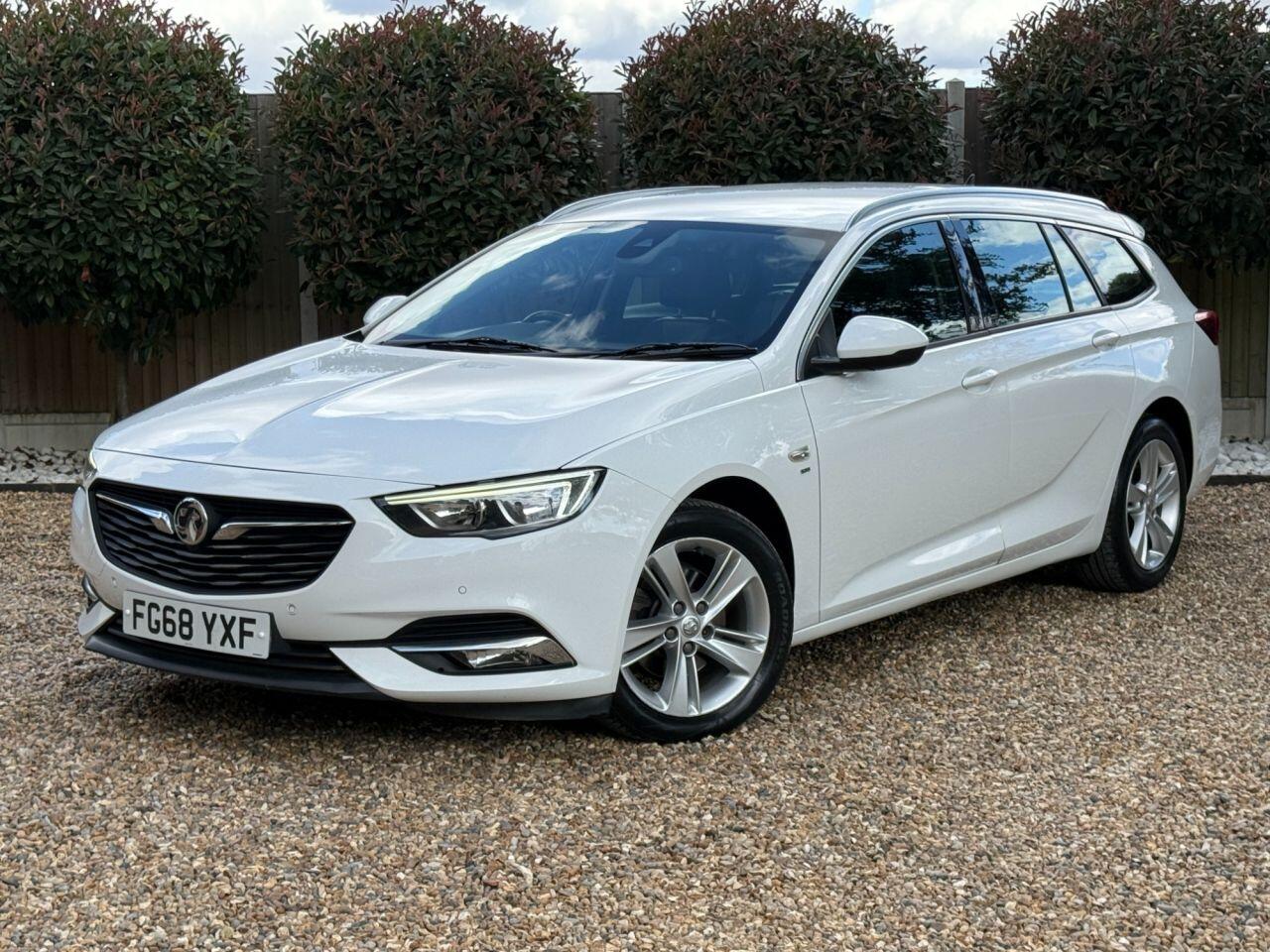 Vauxhall Insignia view 4