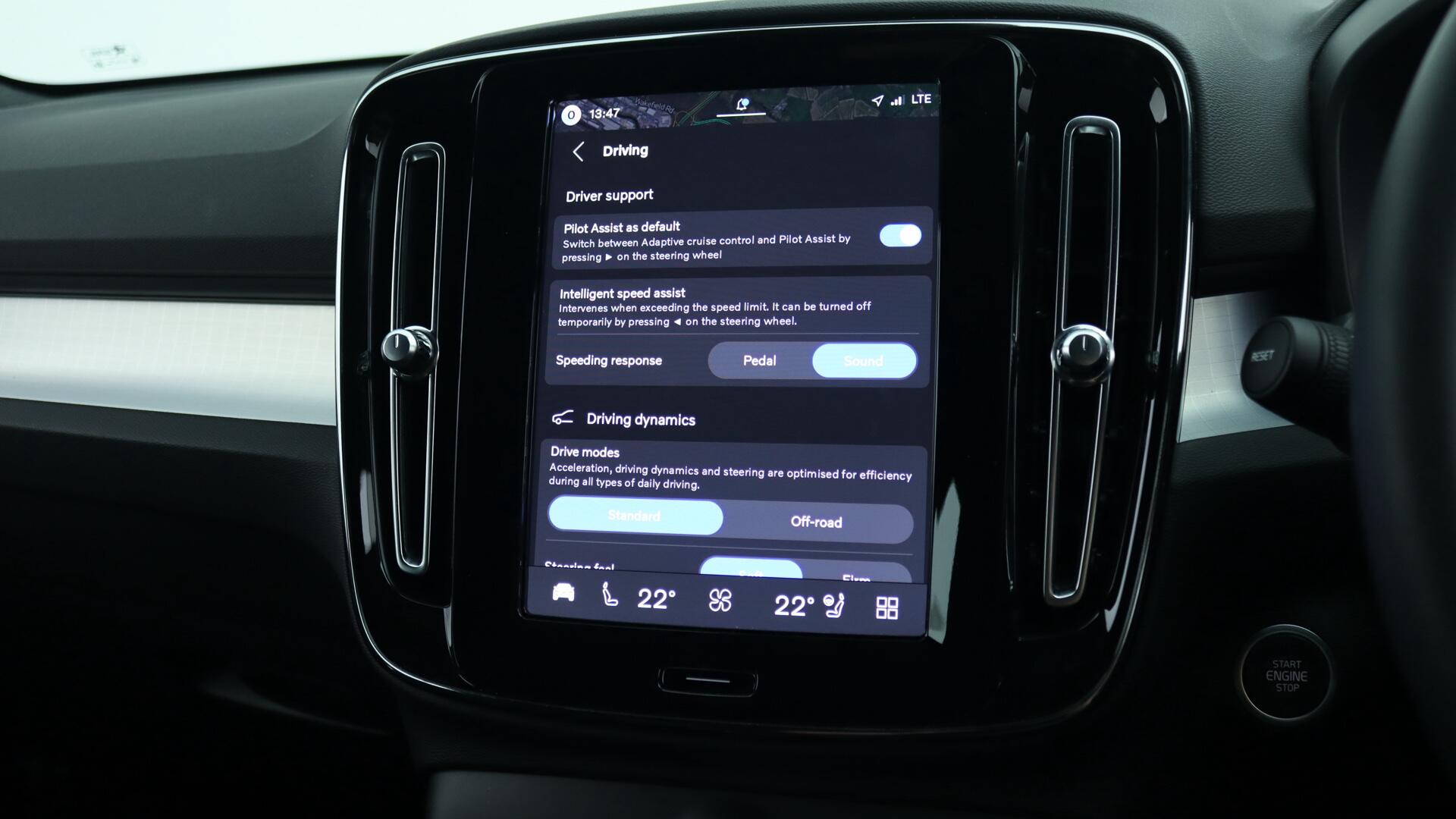 Volvo XC40 view 38
