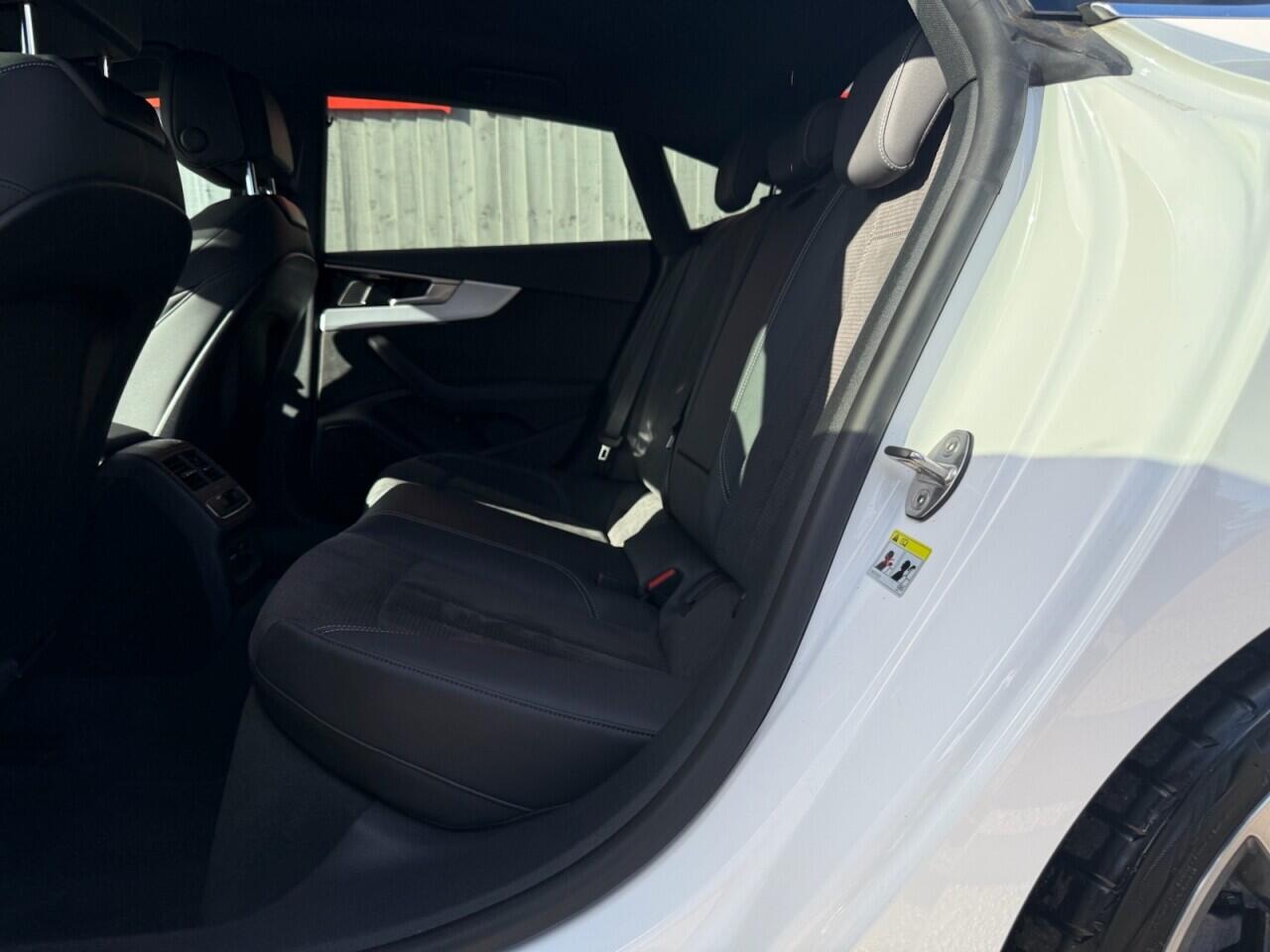 Audi A5 view 28