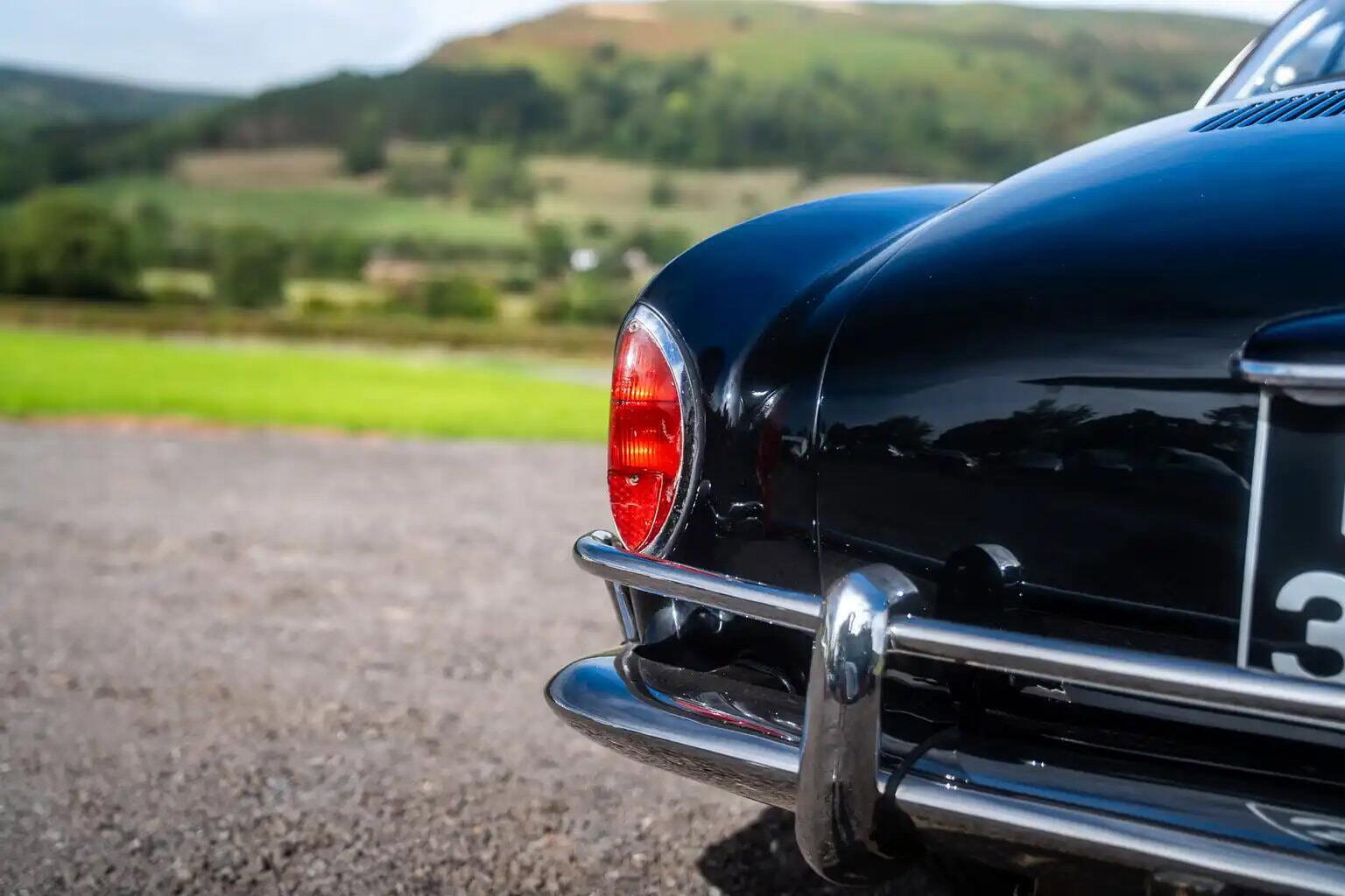 Volkswagen Volkswagen Karmann view 17