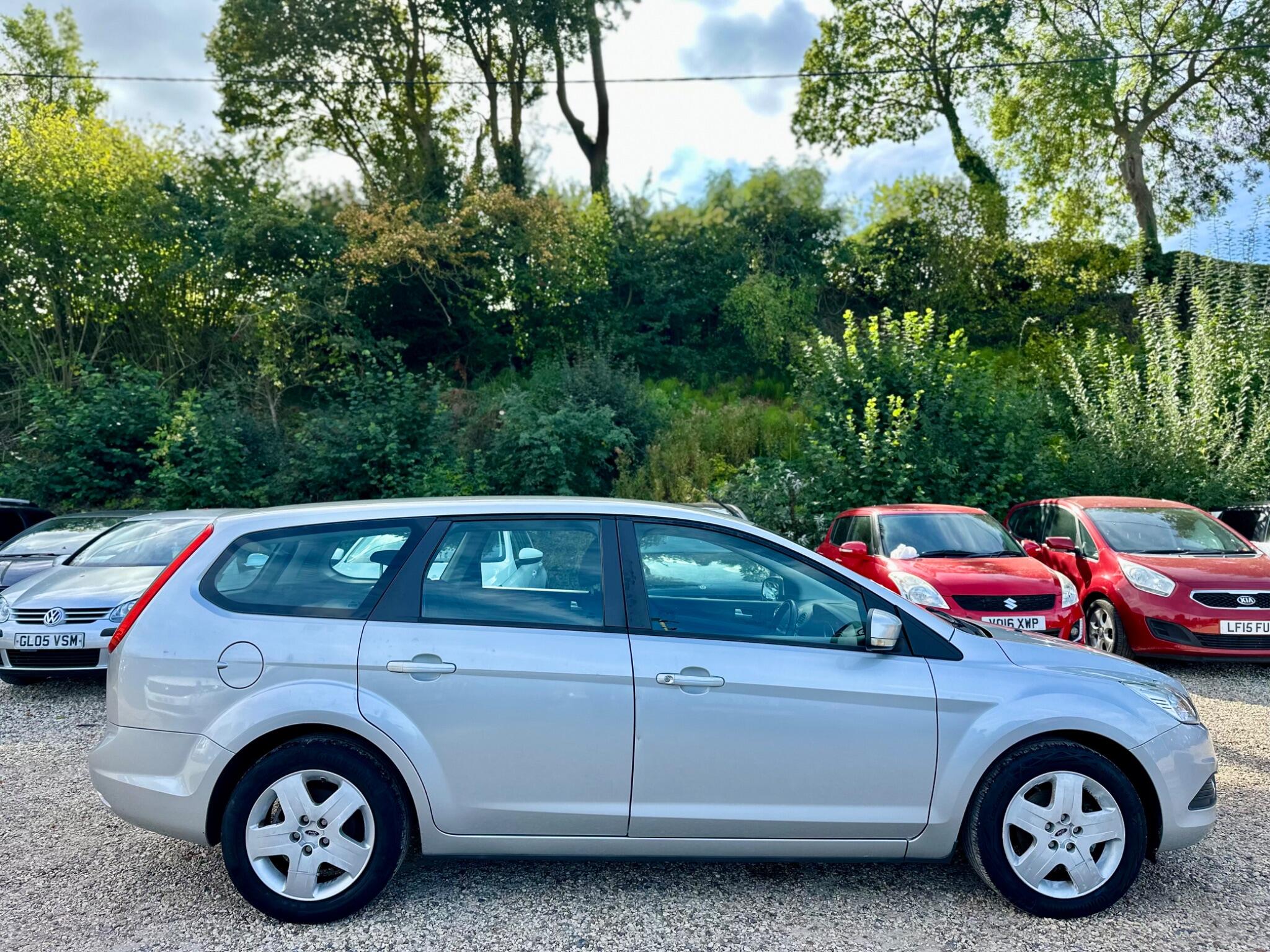 Ford Focus view 7