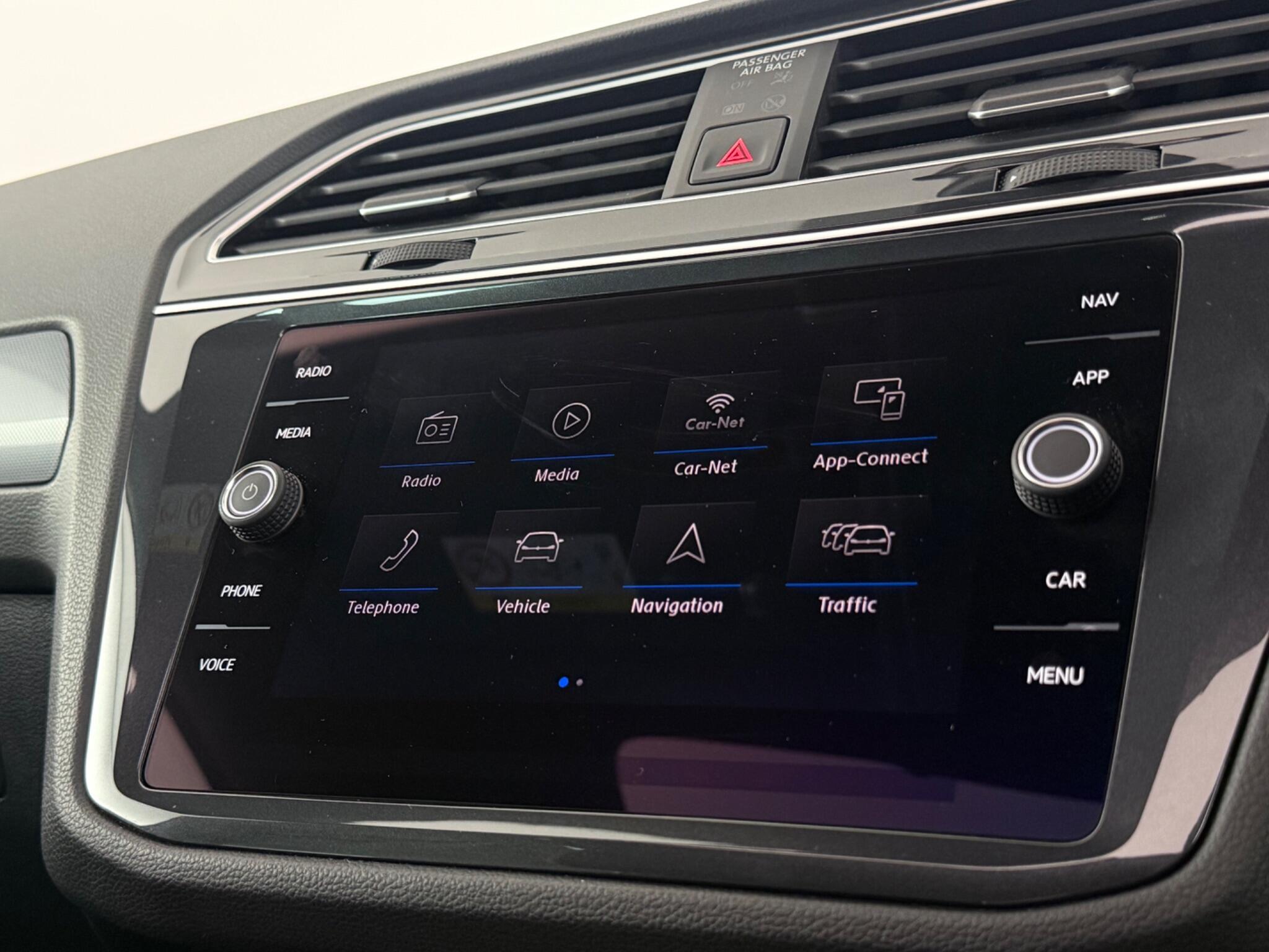 Volkswagen Tiguan view 21