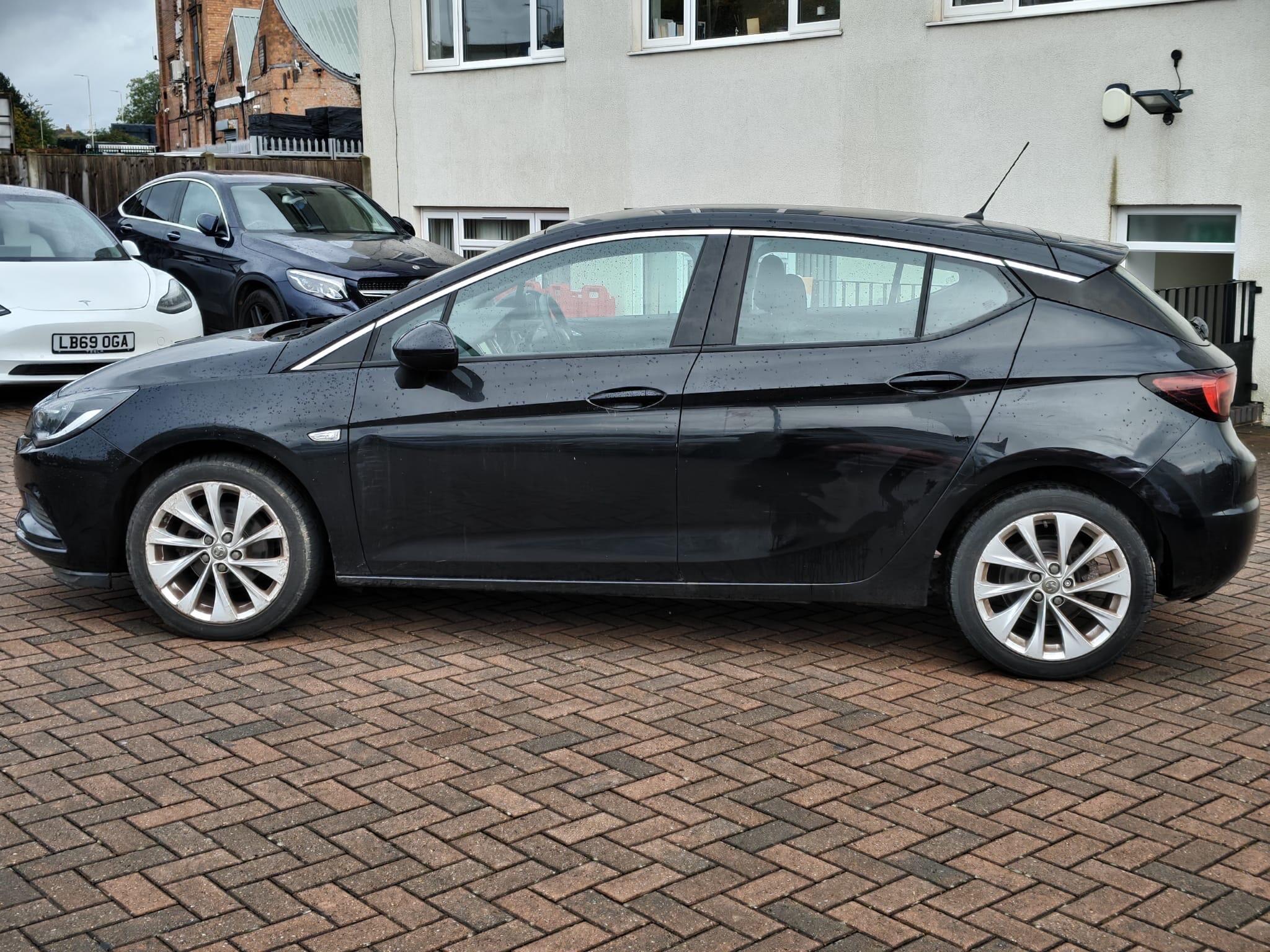 Vauxhall Astra view 8
