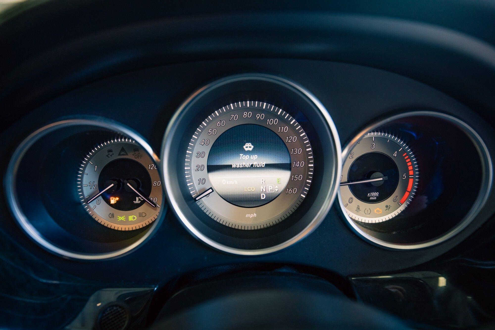 Mercedes-Benz CLS view 16