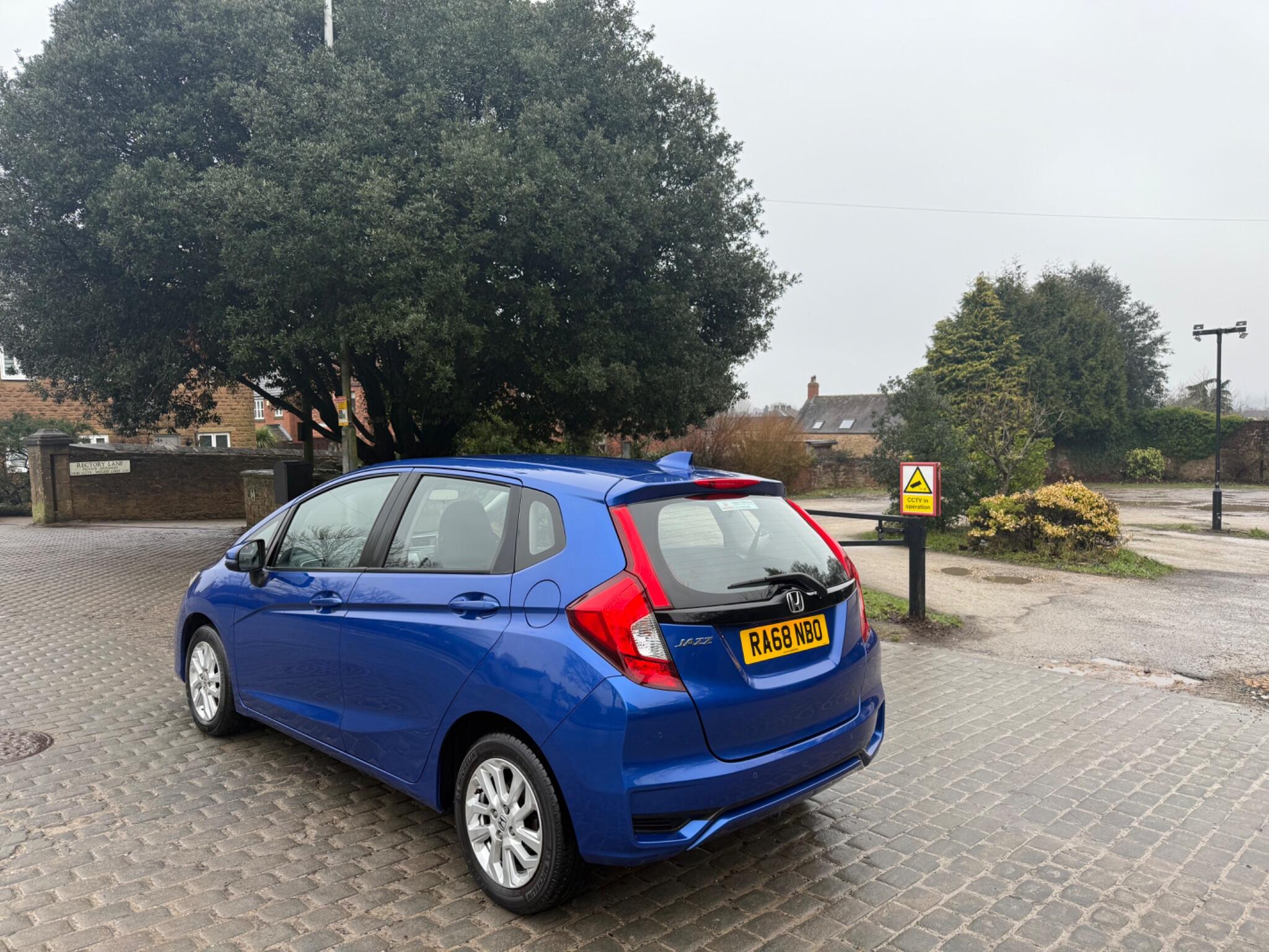 2019 Honda Jazz 1.3 i-VTEC SE Euro 6 (s/s) 5dr • 54,651 miles image 6