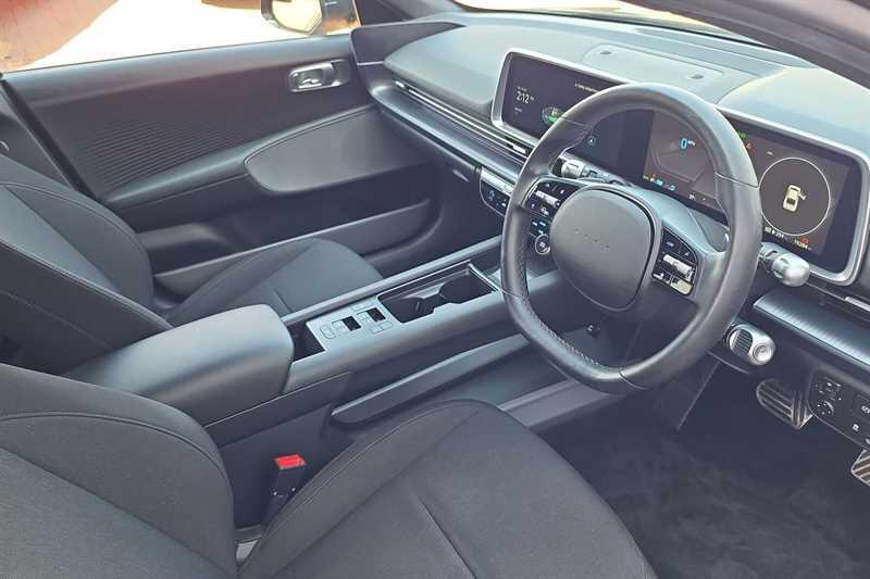 Hyundai Ioniq 6 view 10
