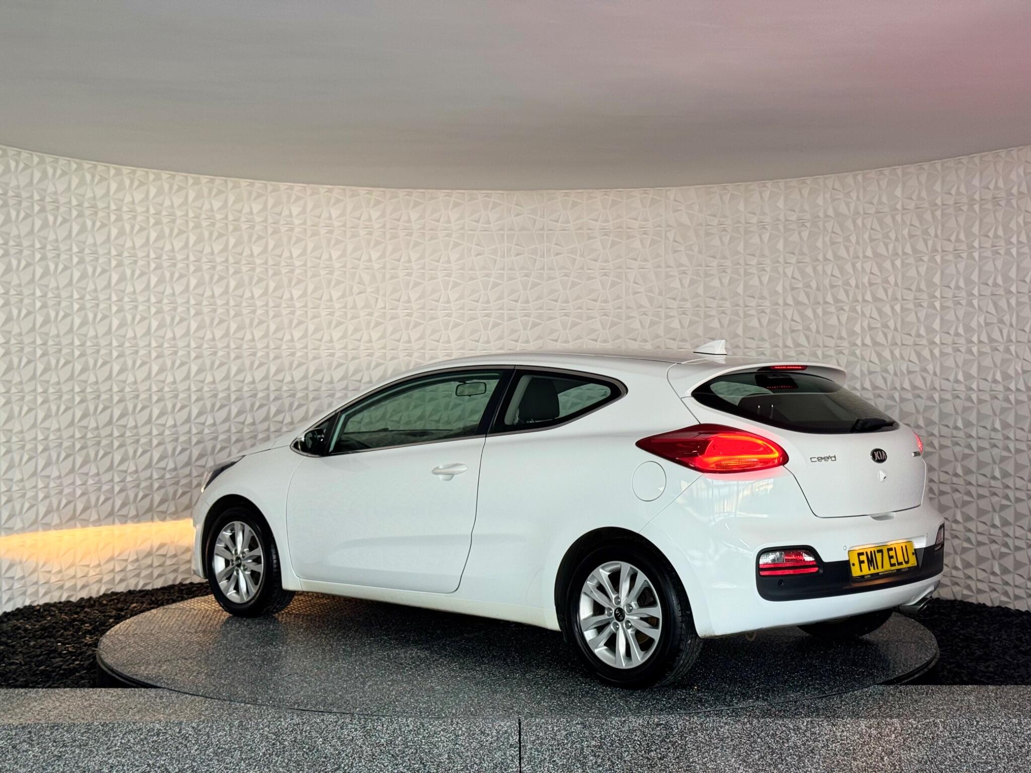 Kia Proceed view 18