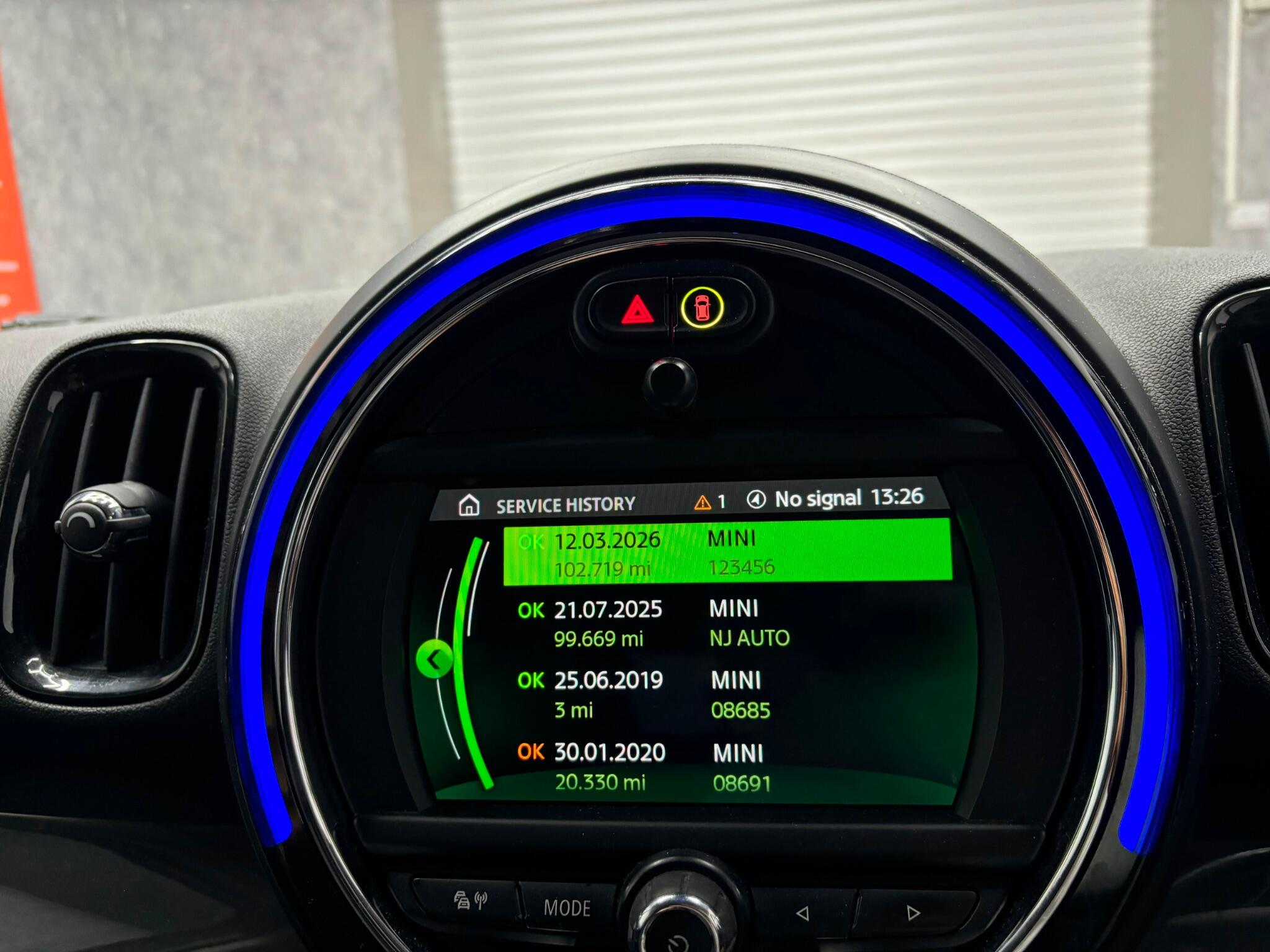 Mini Countryman view 11