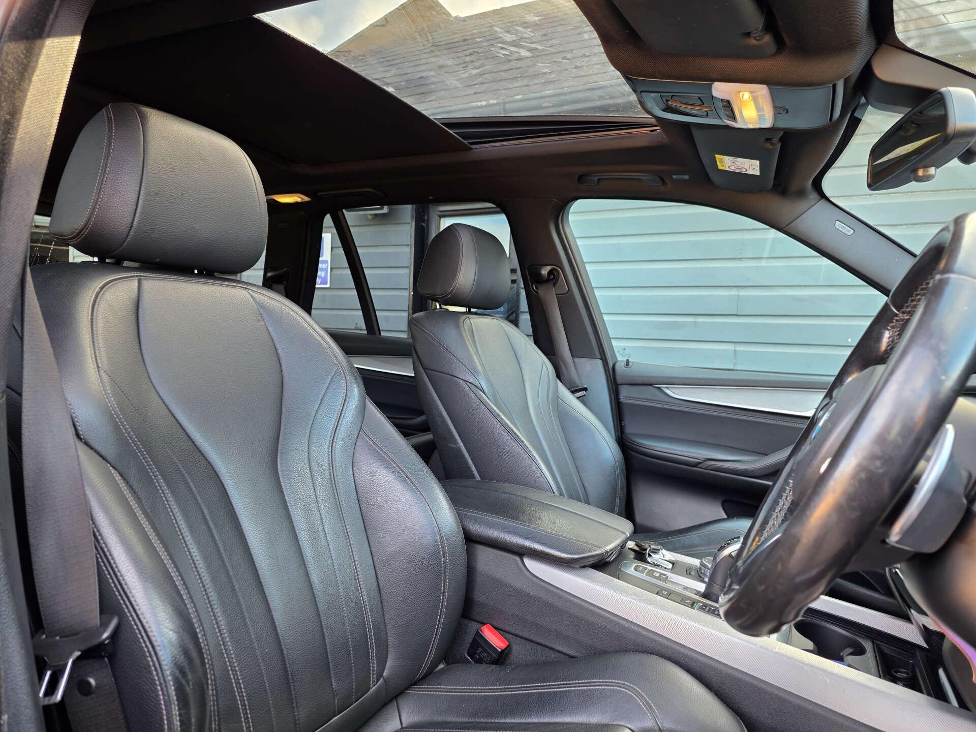BMW X5 view 17