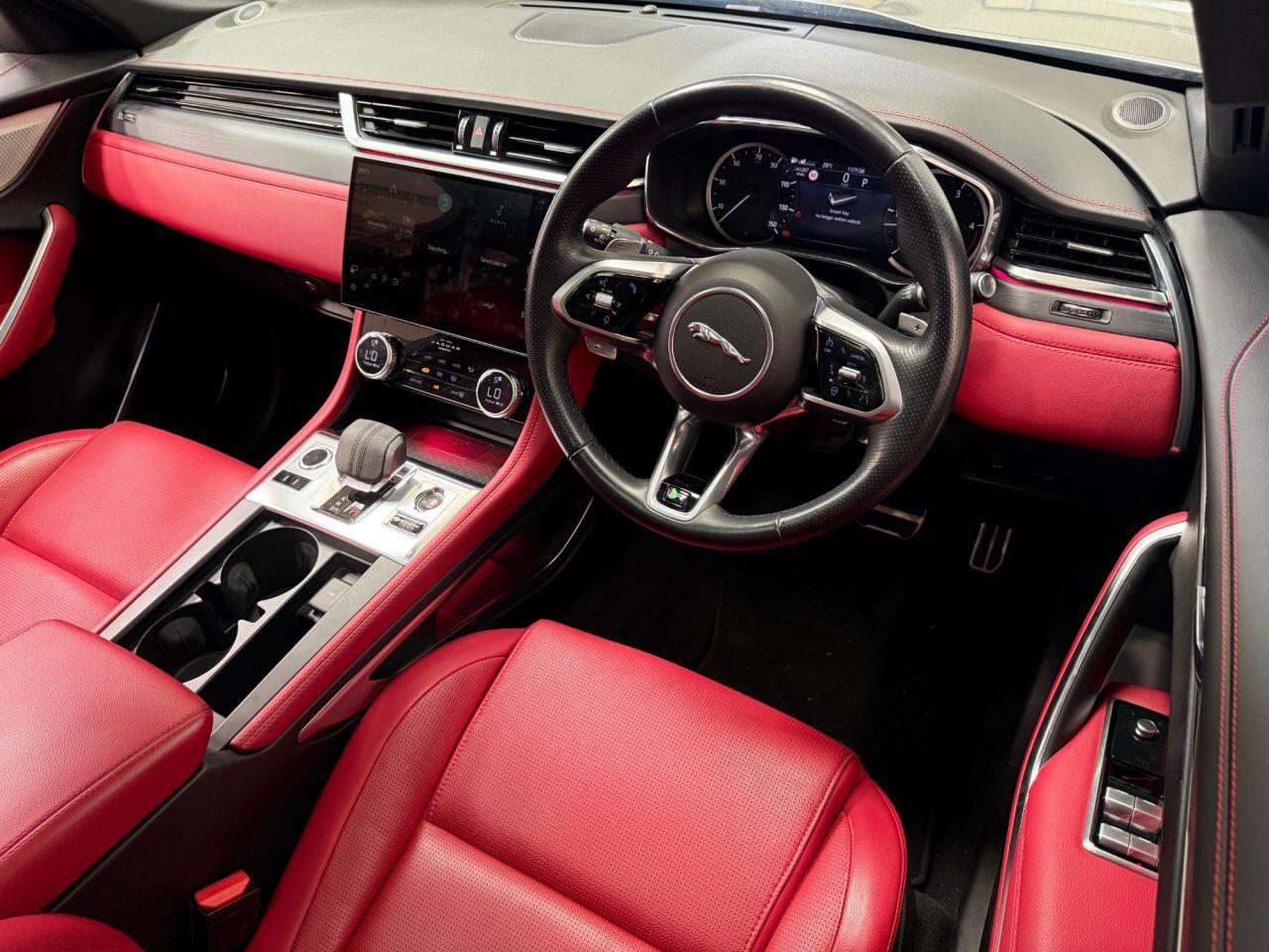 Jaguar F-Pace view 5