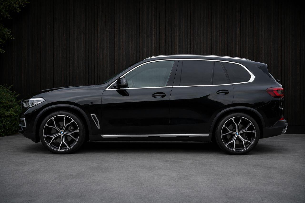 BMW X5 view 14