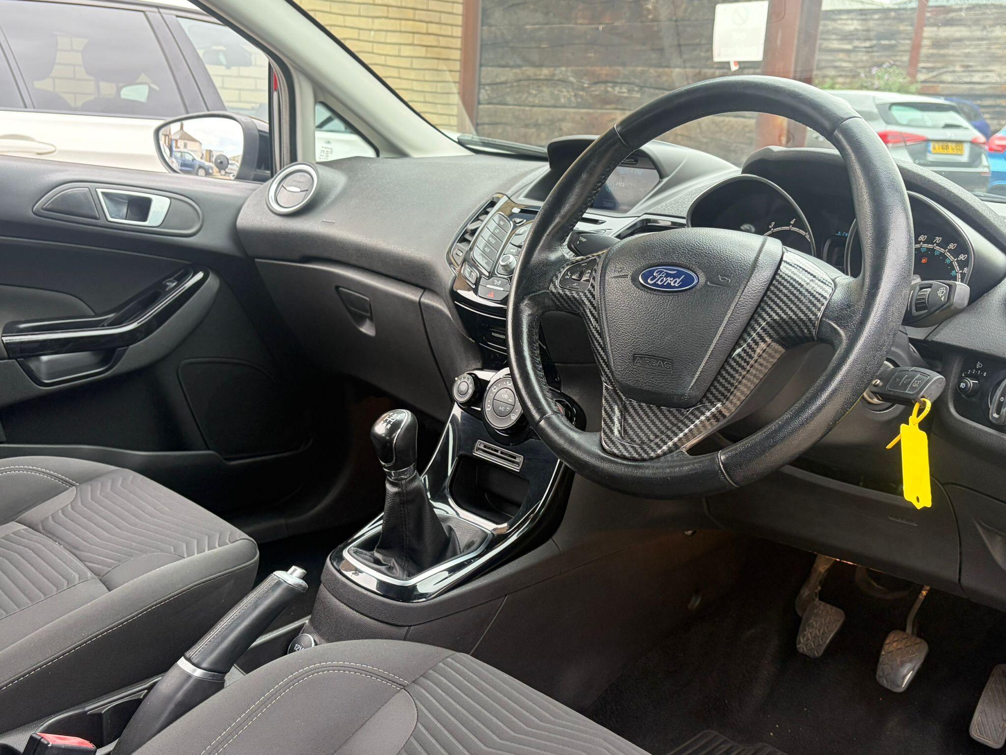 Ford Fiesta view 11