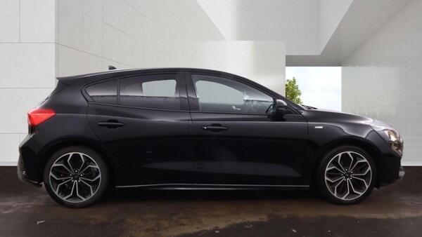 Ford Focus view 8