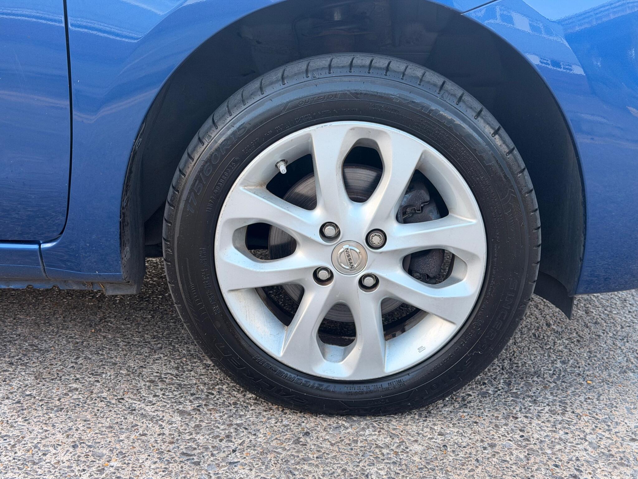 Nissan Micra view 45