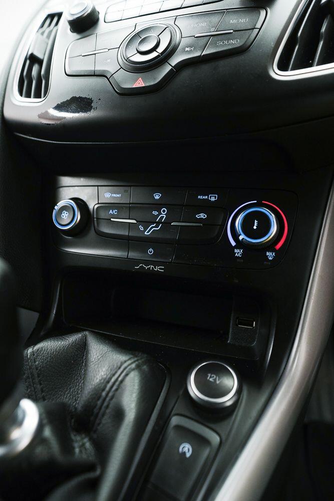 Ford Focus view 21