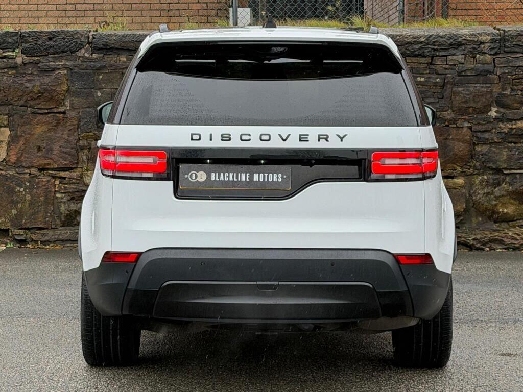 Land Rover Discovery view 6