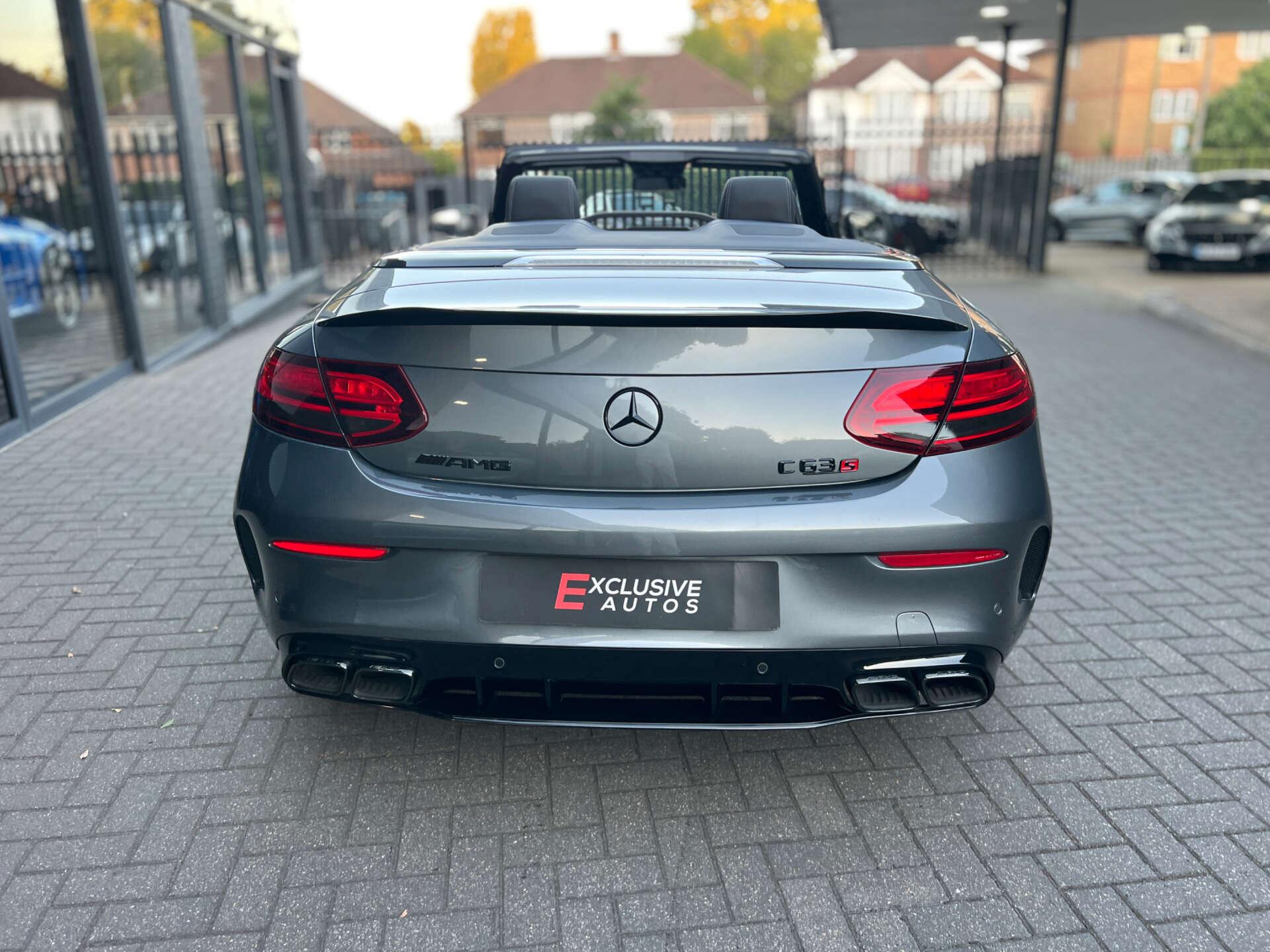 Mercedes-Benz C Class view 32