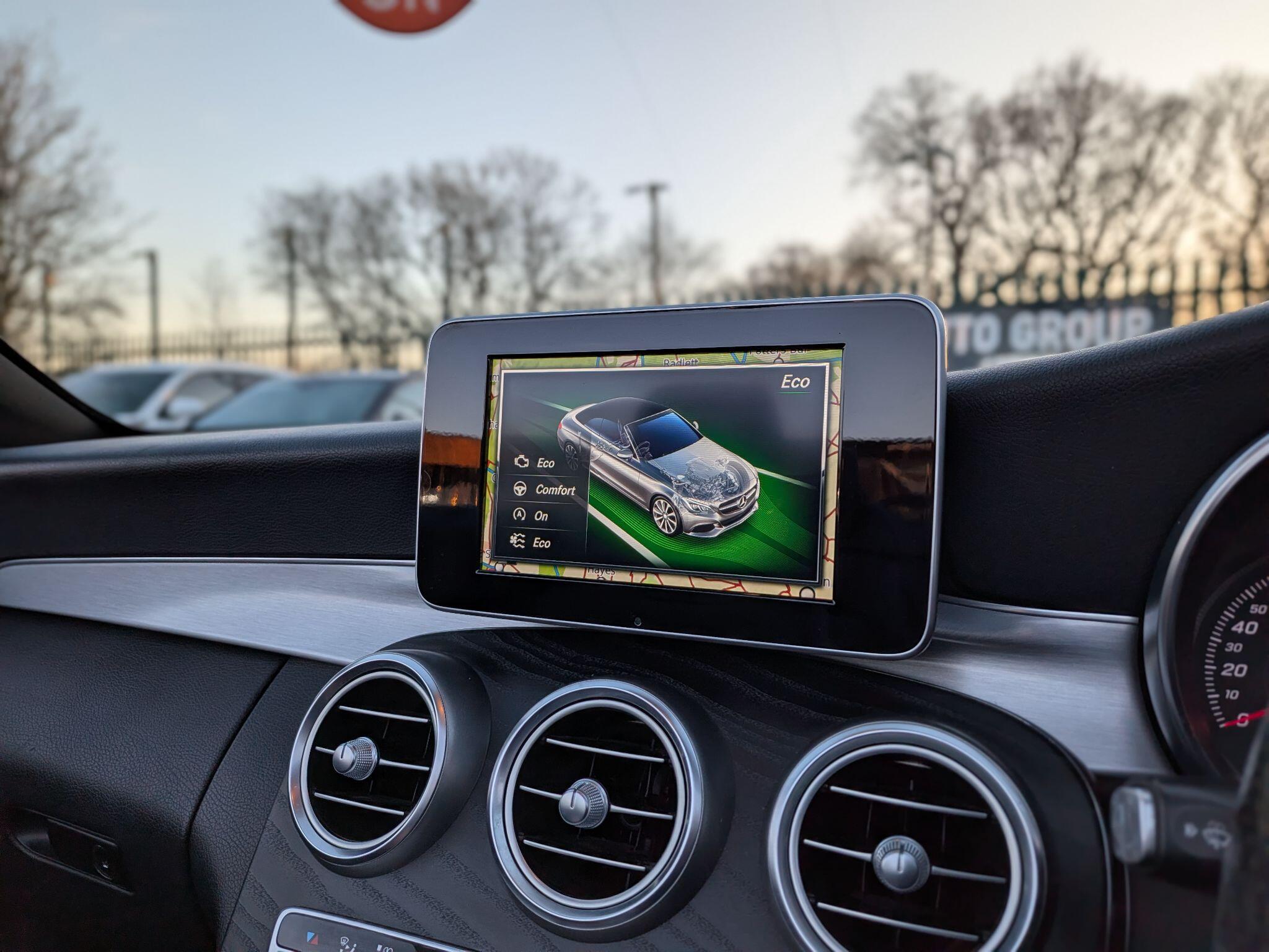 Mercedes-Benz C Class view 52