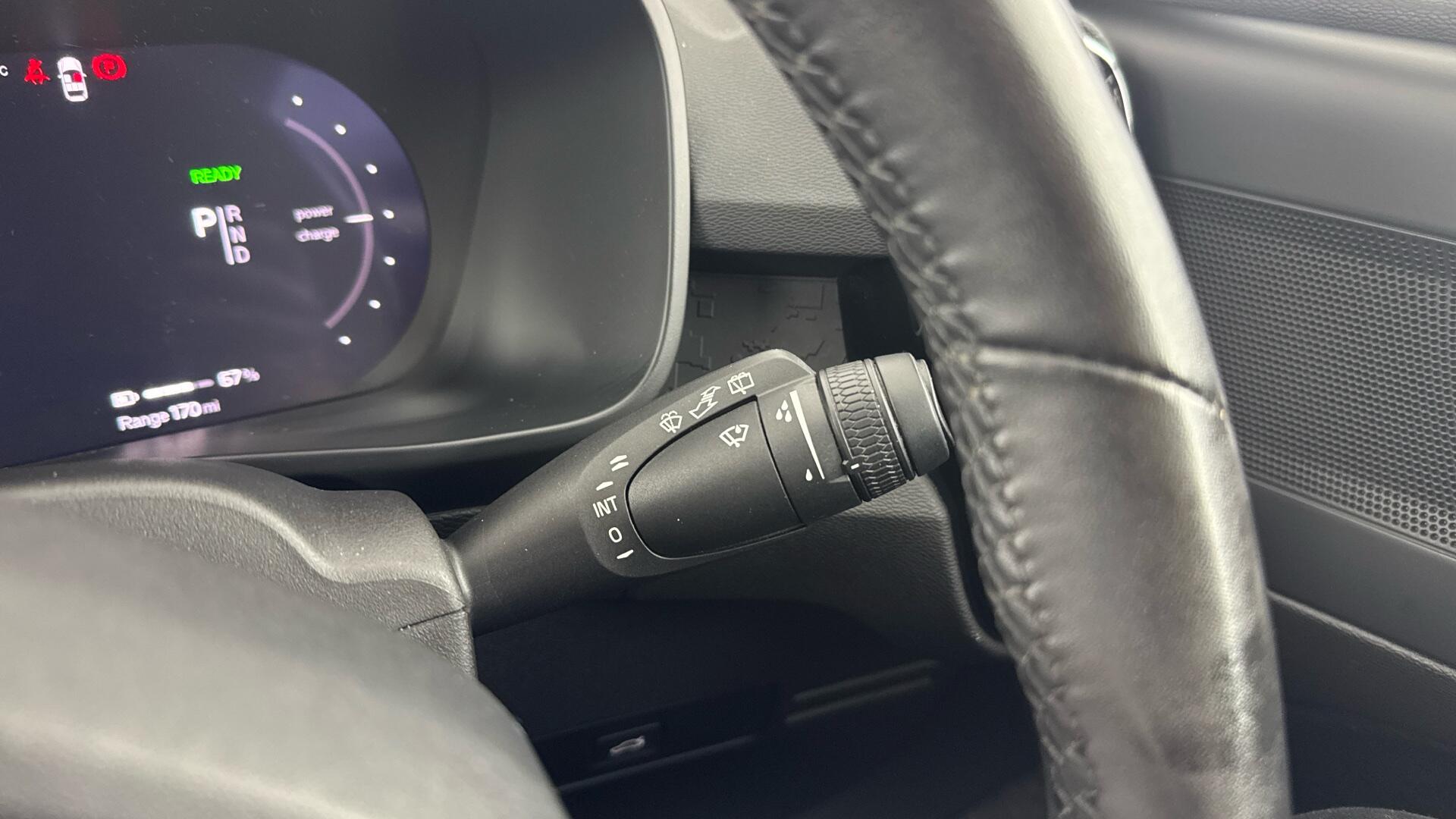 Volvo XC40 view 40