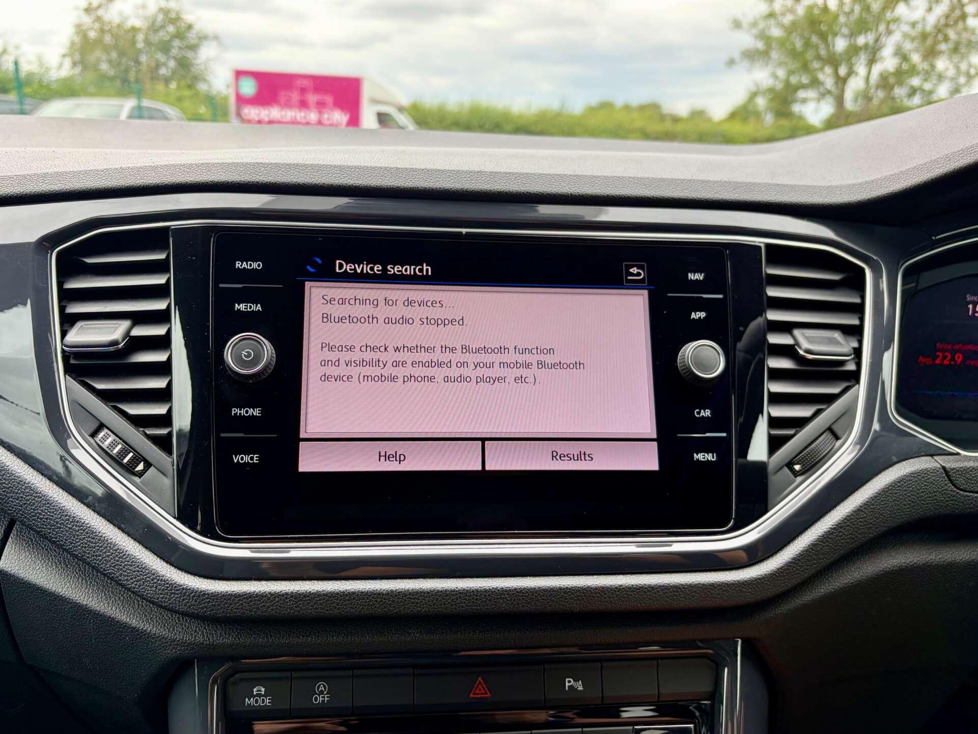 Volkswagen T-Roc view 43
