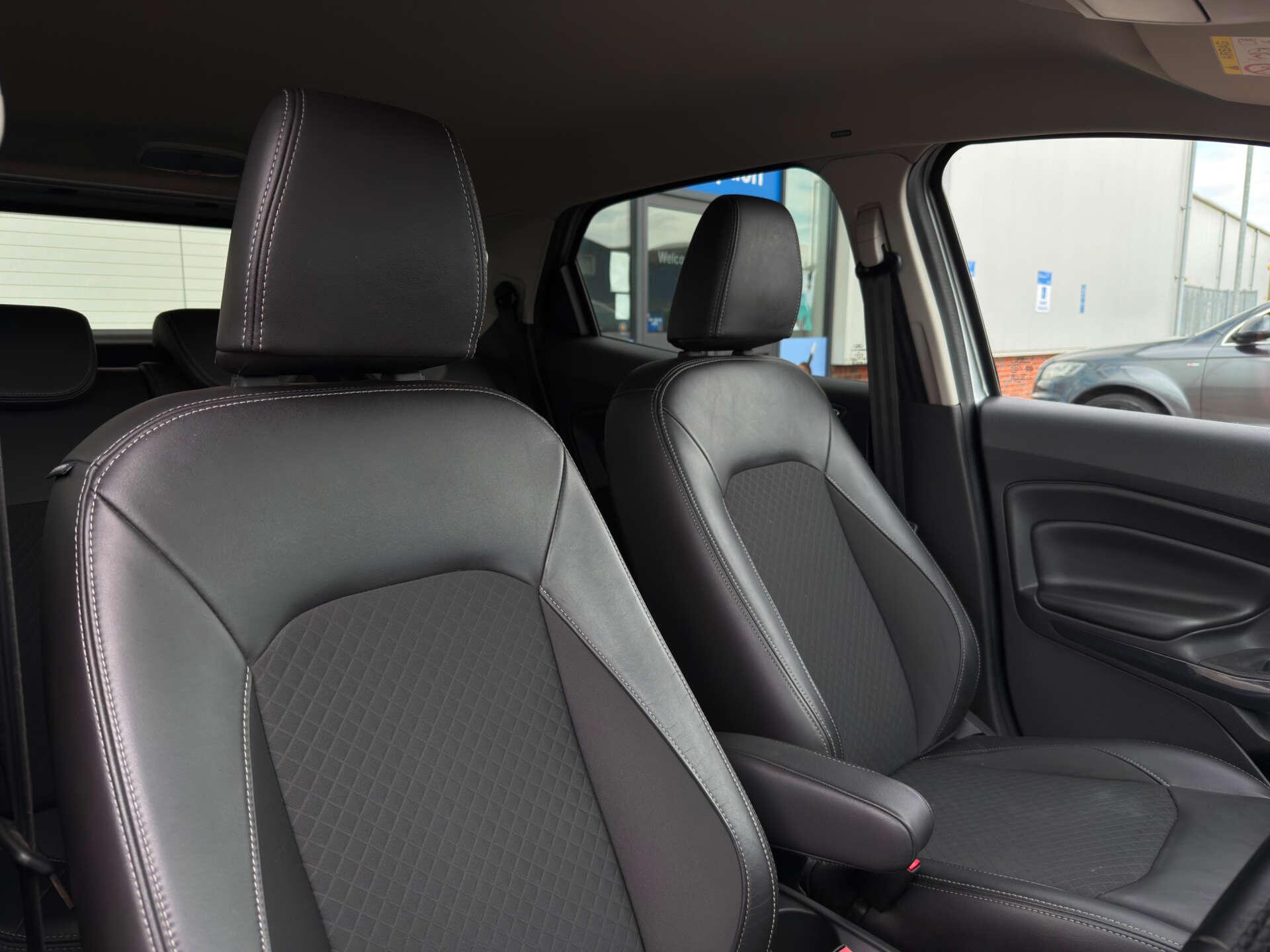 Ford Ecosport view 13