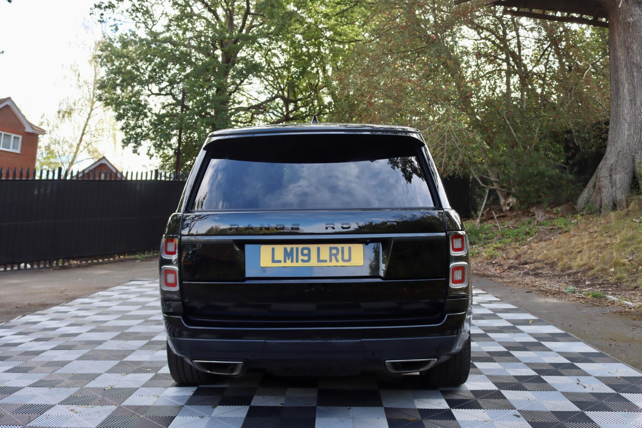 Land Rover Range Rover view 14