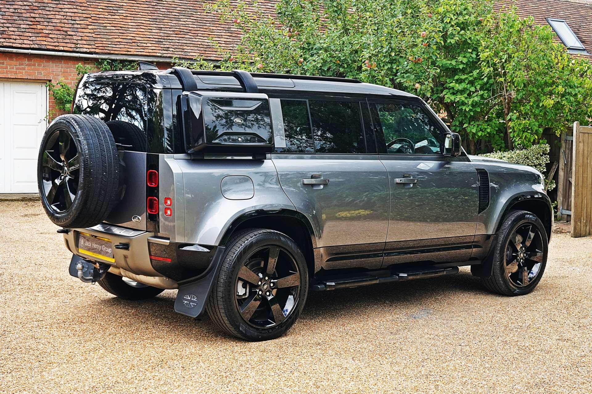 Land Rover Defender view 8