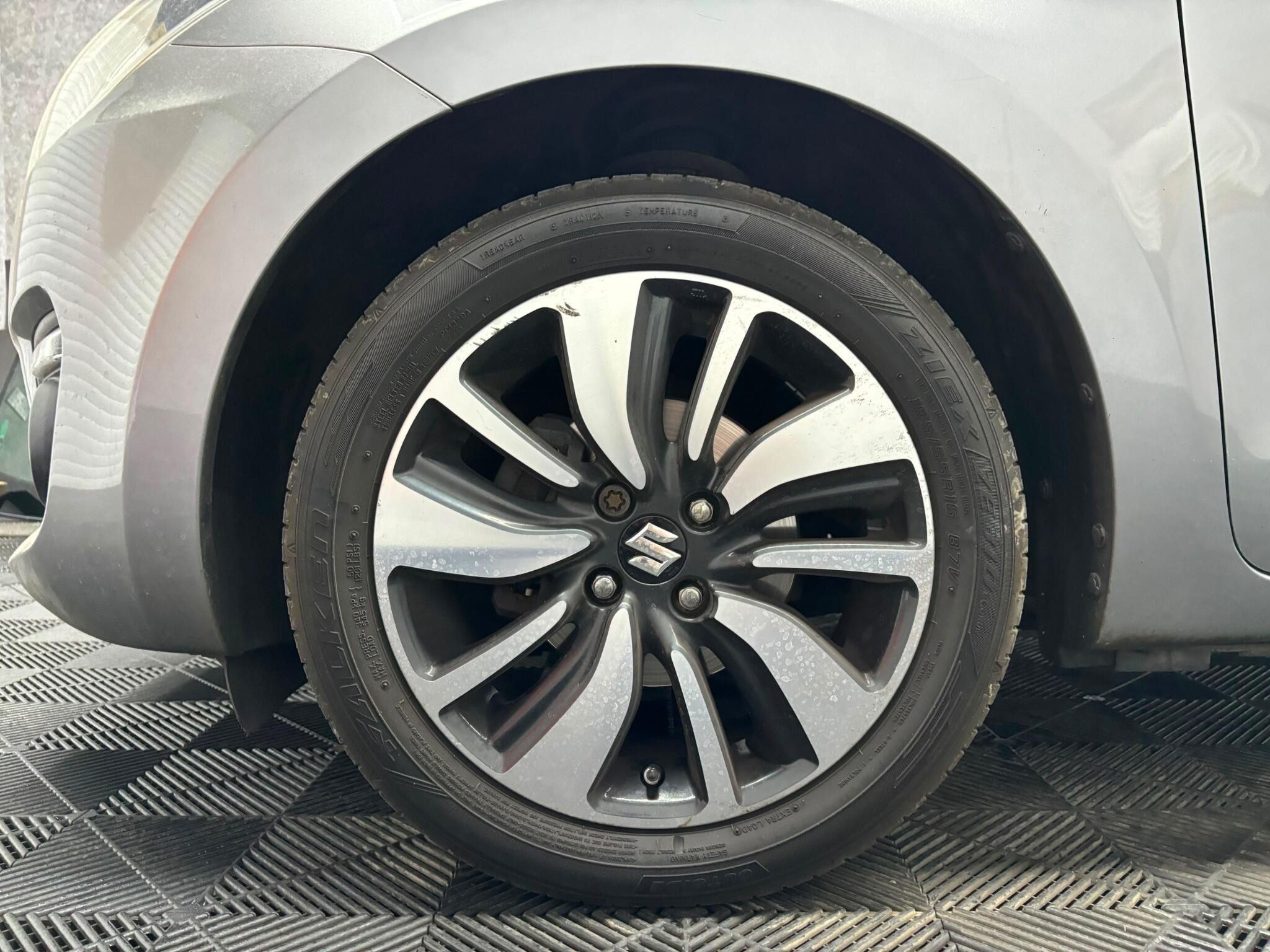 Suzuki Swift view 17