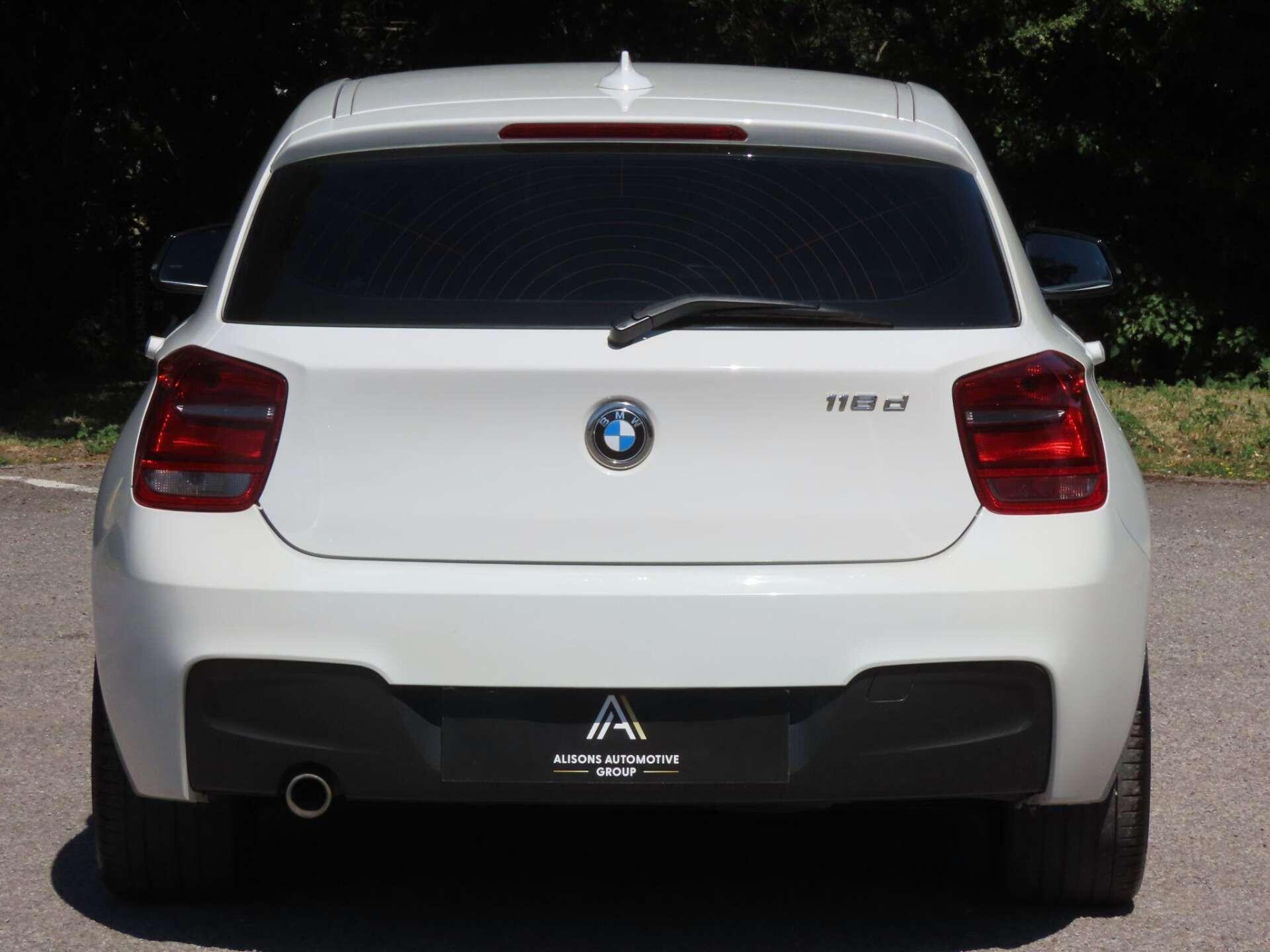 BMW 1 Series view 5