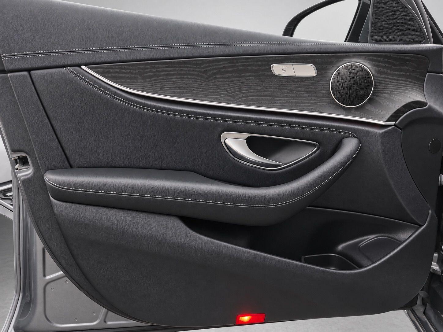 Mercedes-Benz E-Class view 33