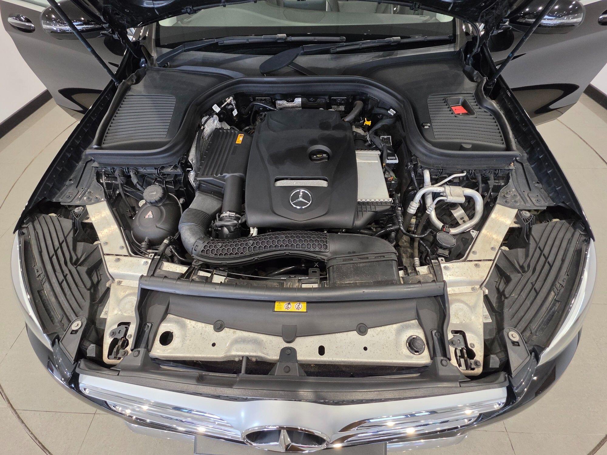 Mercedes-Benz GLC view 44