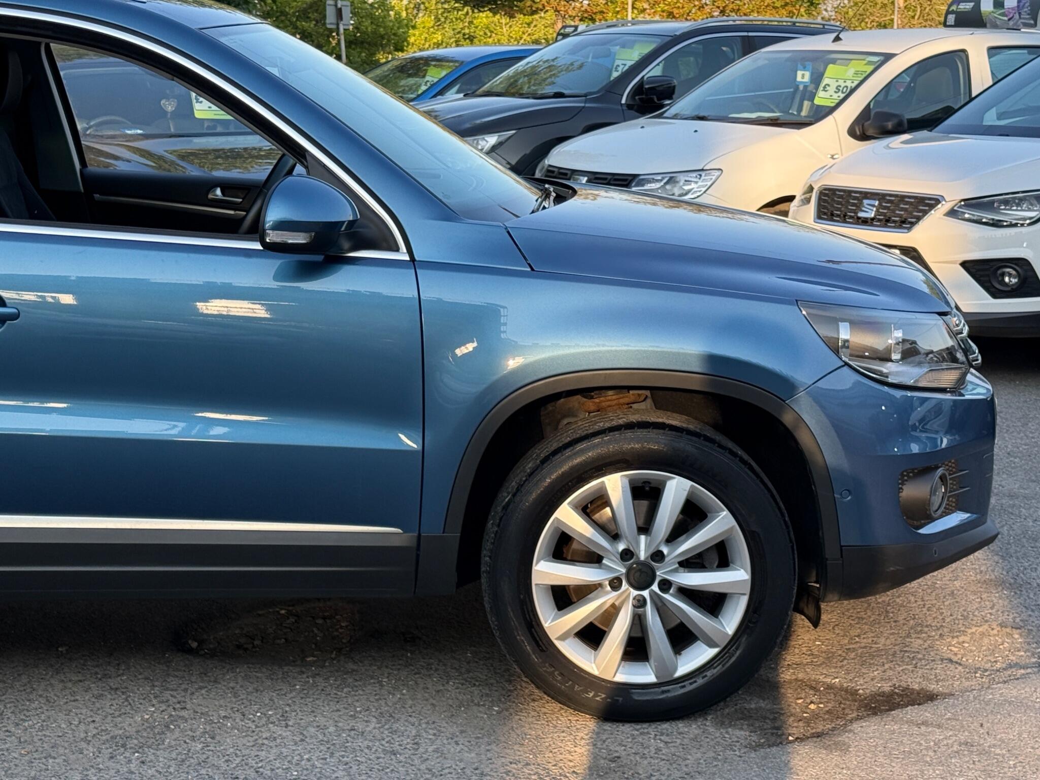 Volkswagen Tiguan - Image 20