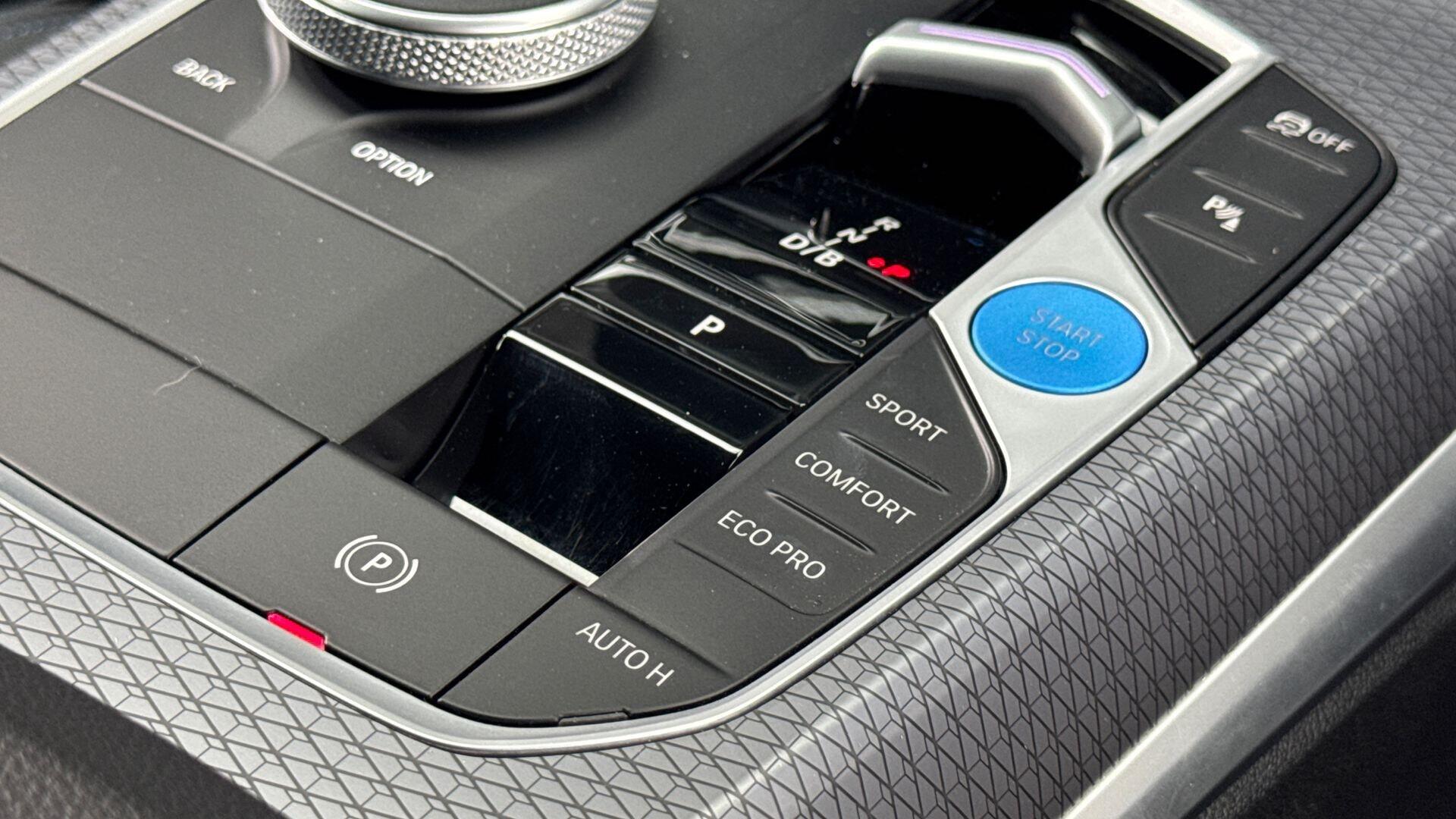 BMW i4 view 20