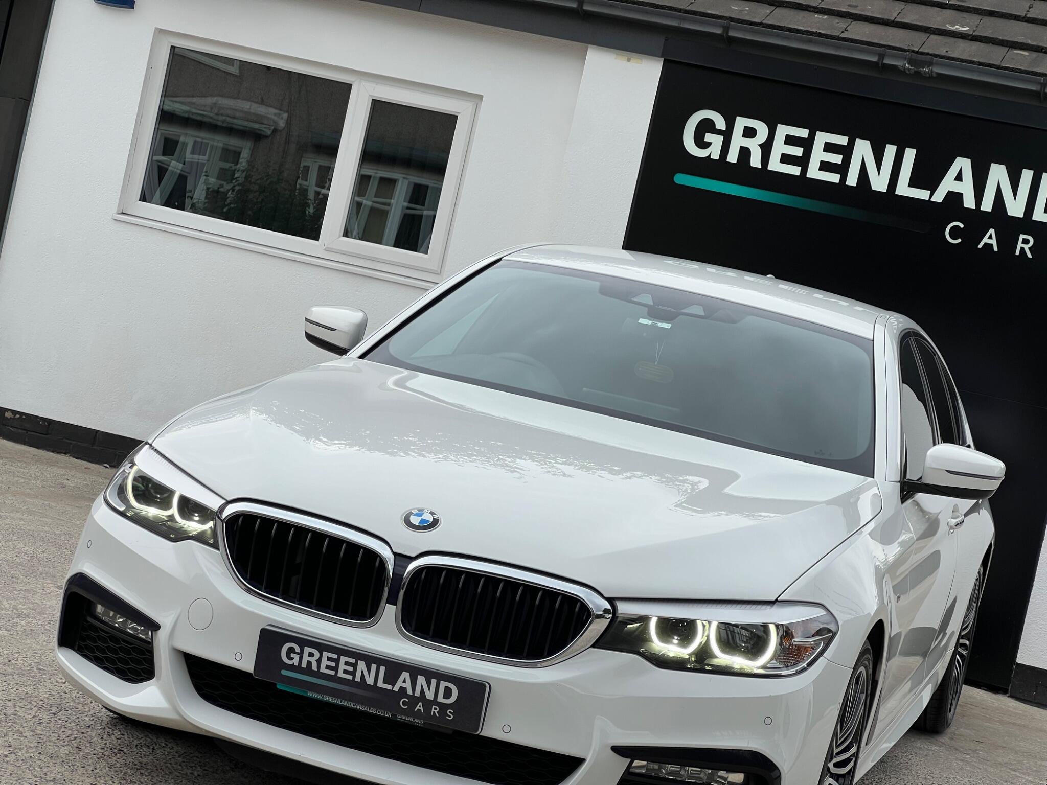 BMW 5 Series view 15