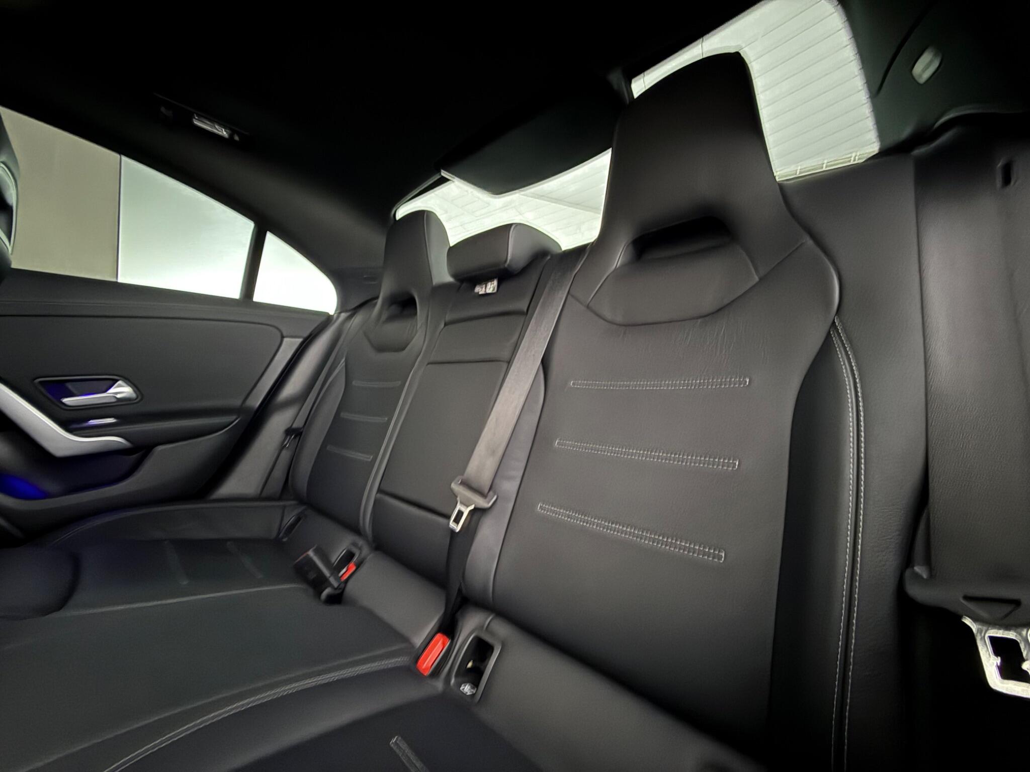 Mercedes-Benz Cla view 37
