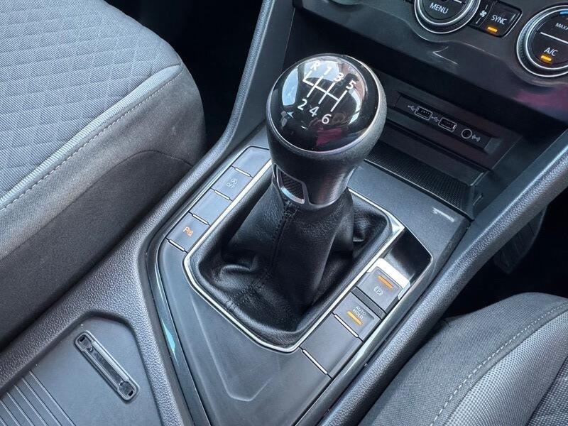 Volkswagen Tiguan view 33